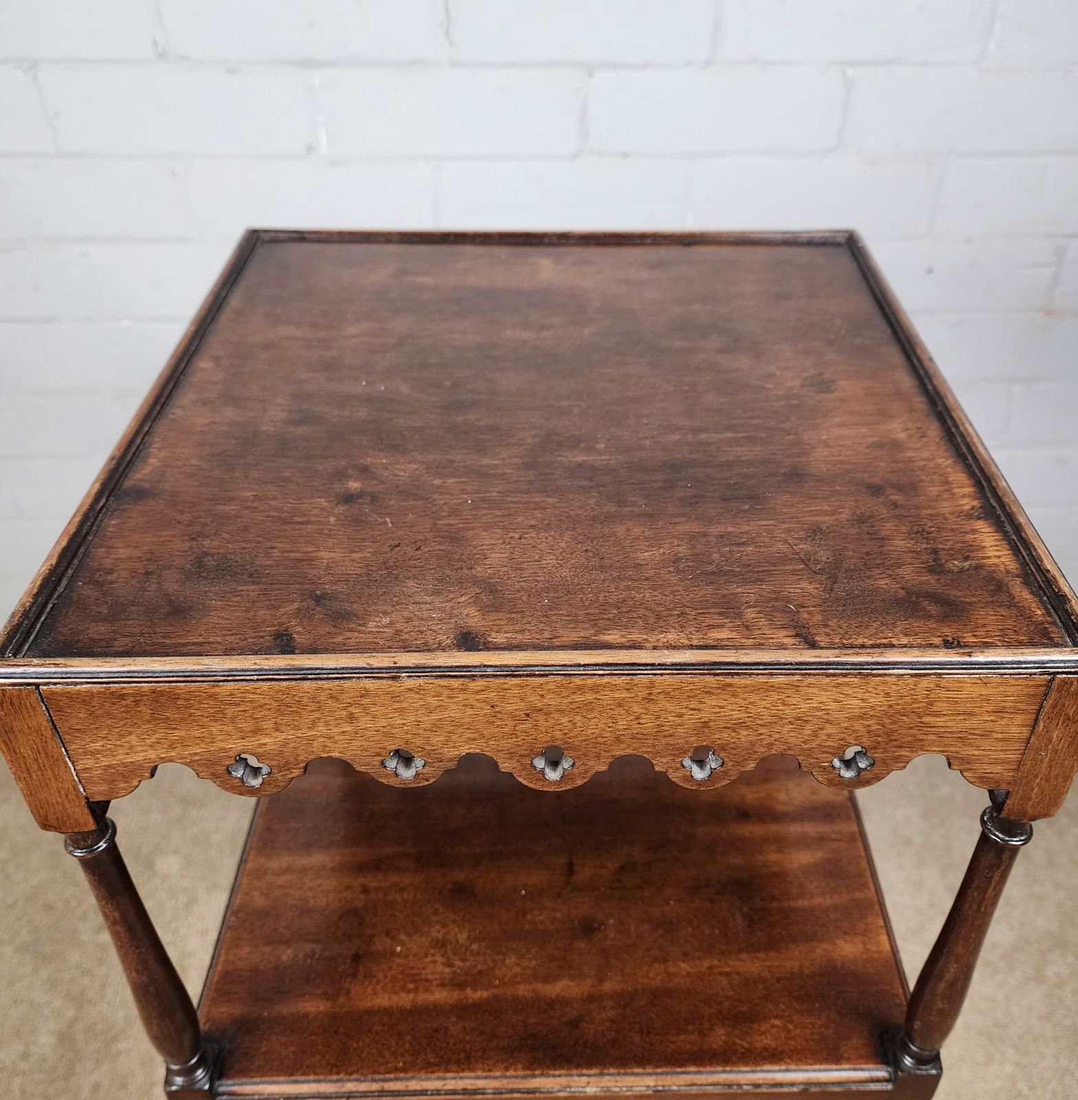 photo vinterior Georgian Mahogany Washstand With Pierced Frieze