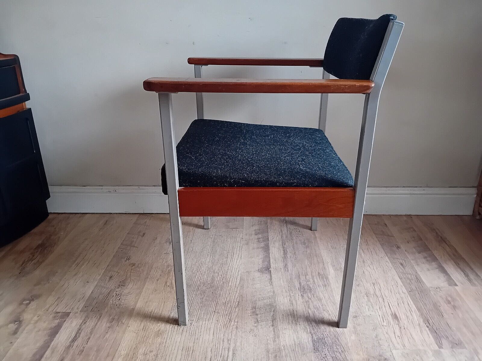 1980s Industrial Metal & Teak Upholstered Home Office/Bedroom / General Armchair photo vinterior