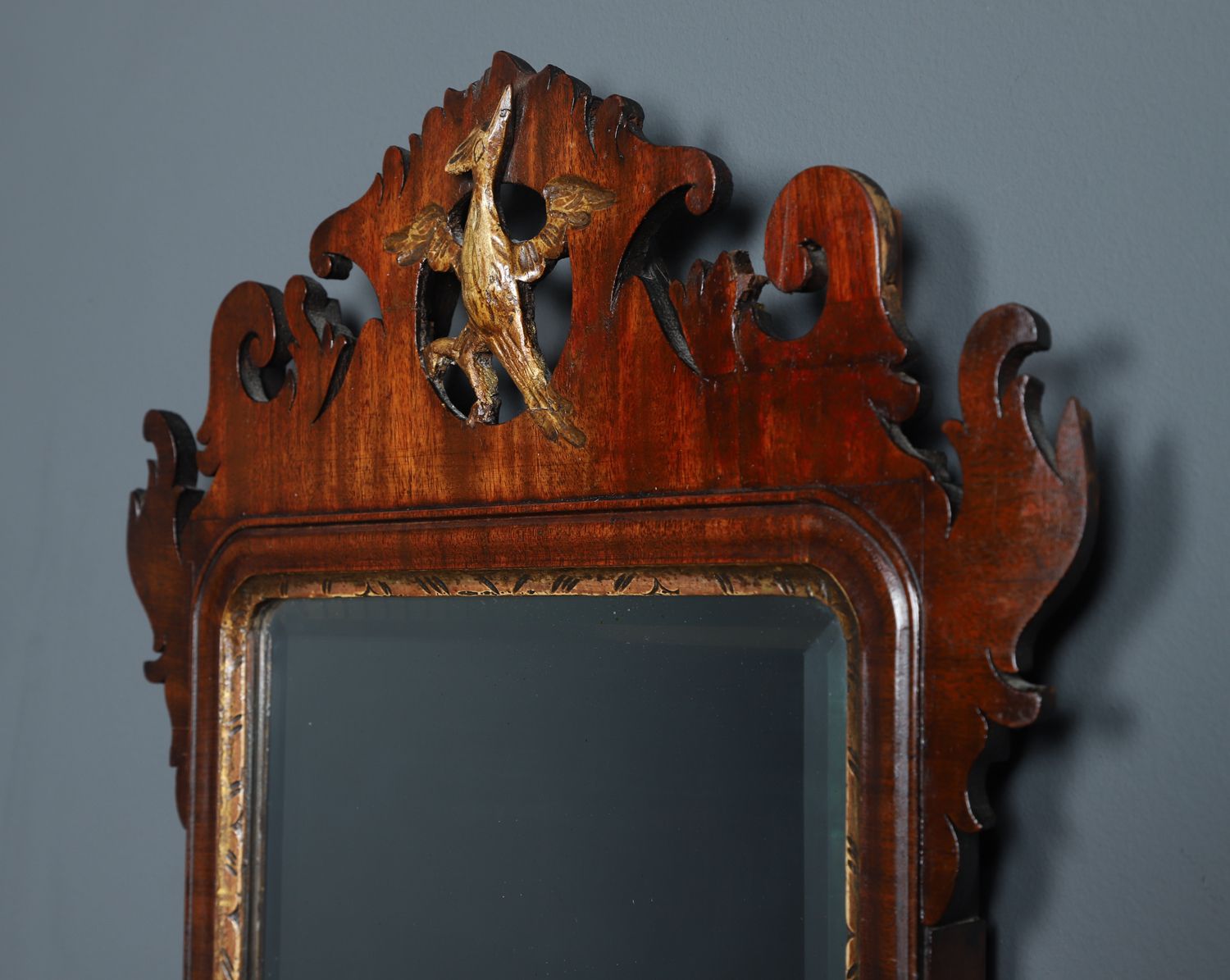 English Georgian Chippendale Style Walnut & Gilt Wall Hanging Portrait Mirror (Circa 1910) photo 495.0