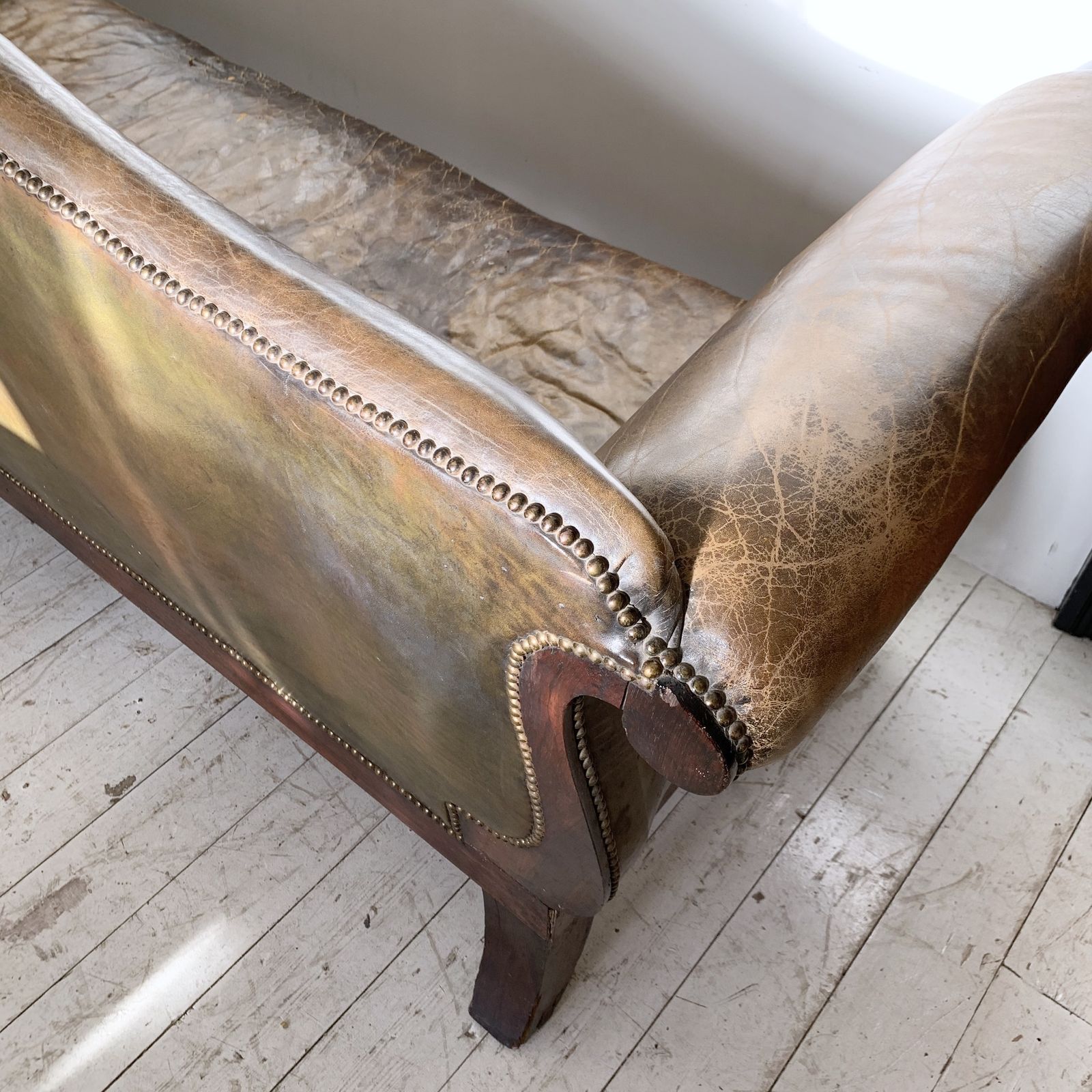 Early 19th Century Regency Brass Inlaid Rosewood Leather Couch photo vinterior