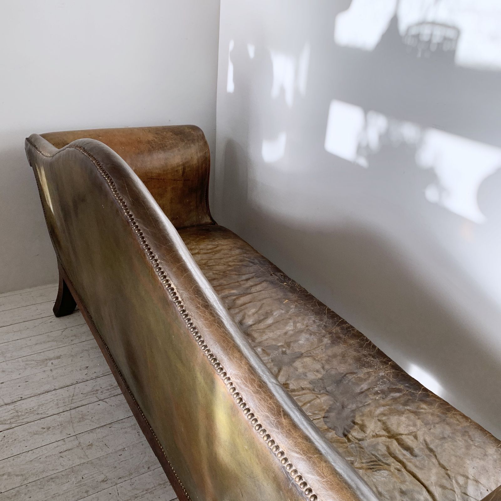 photo for sale Early 19th Century Regency Brass Inlaid Rosewood Leather Couch