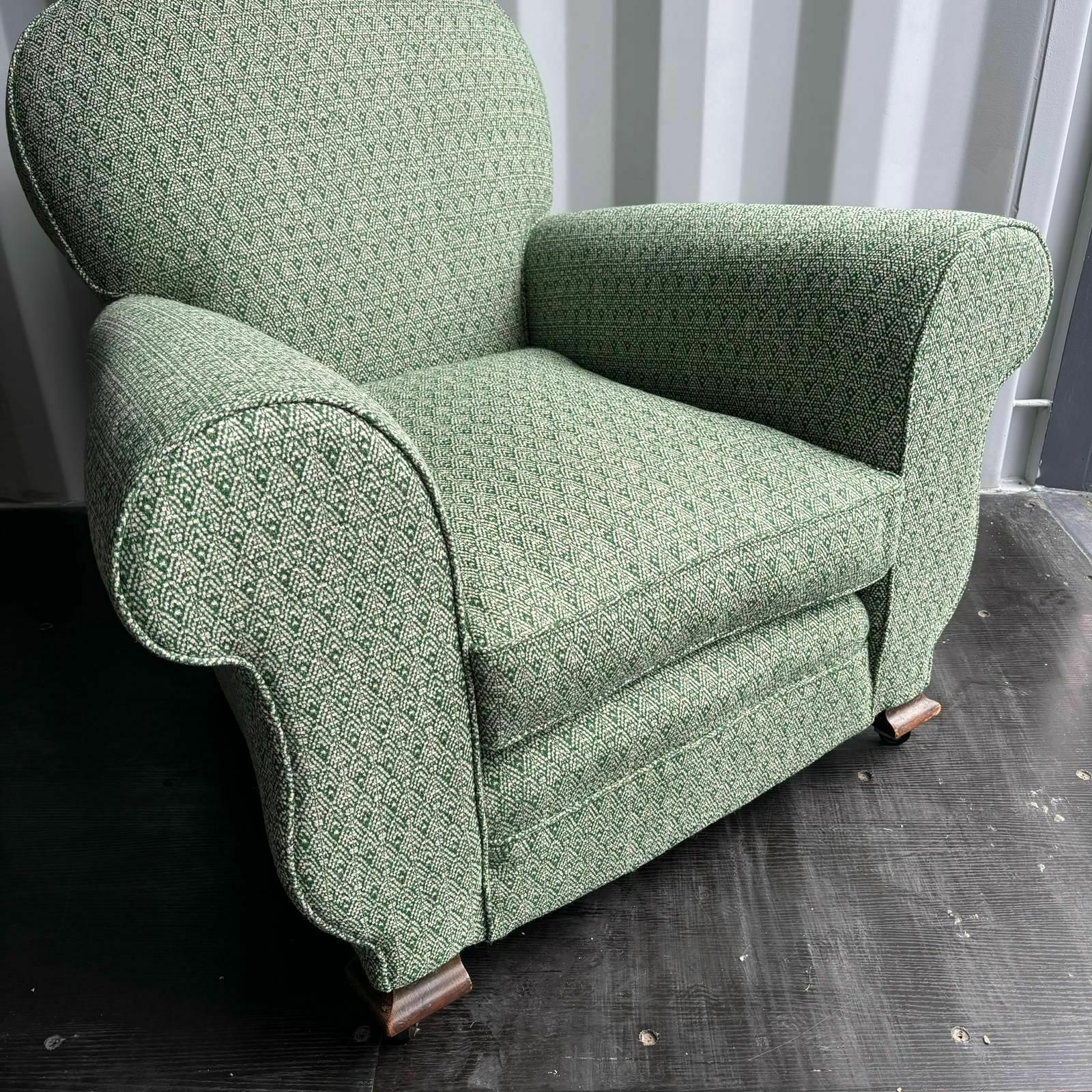 Victorian Club Armchair photo Furniture