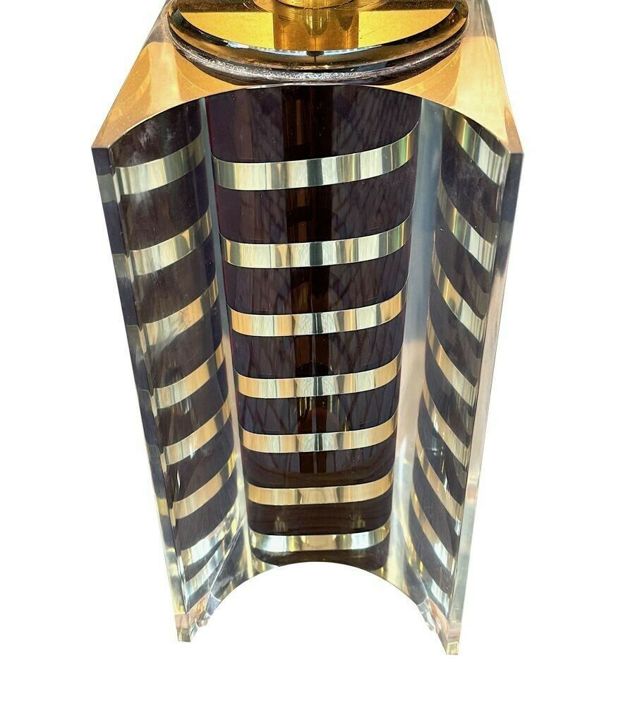 photo vinterior A Large Italian 1970s Romeo Rega Lucite And Brass Lamp With Chocolate And Chrome Stripes