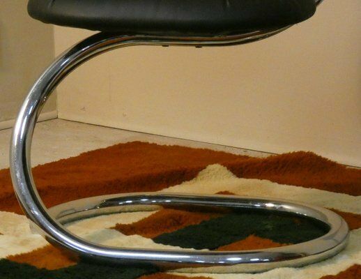 Furniture Cobra Chairs In Steel And Black Leather By Giotto Stoppino, 1970s, Set Of 5 photo