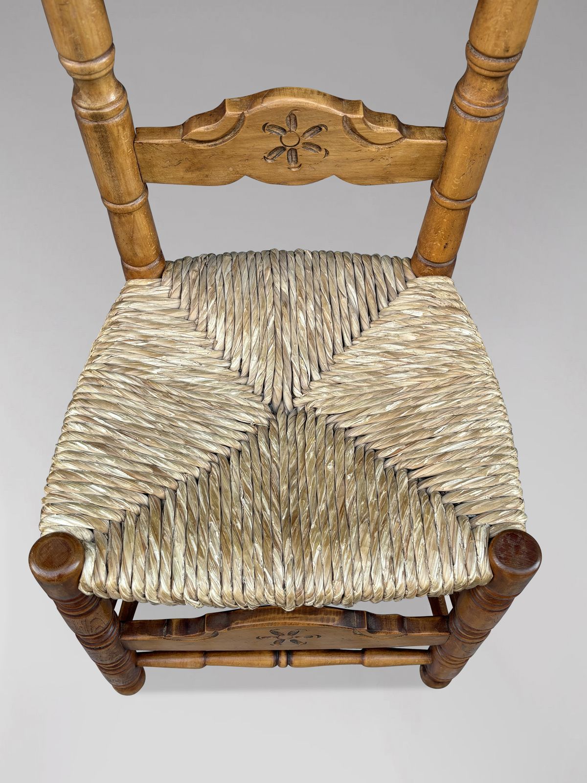 Set Of 6 Spanish Country Style Maple Rush Seat Dining Chairs photo for sale