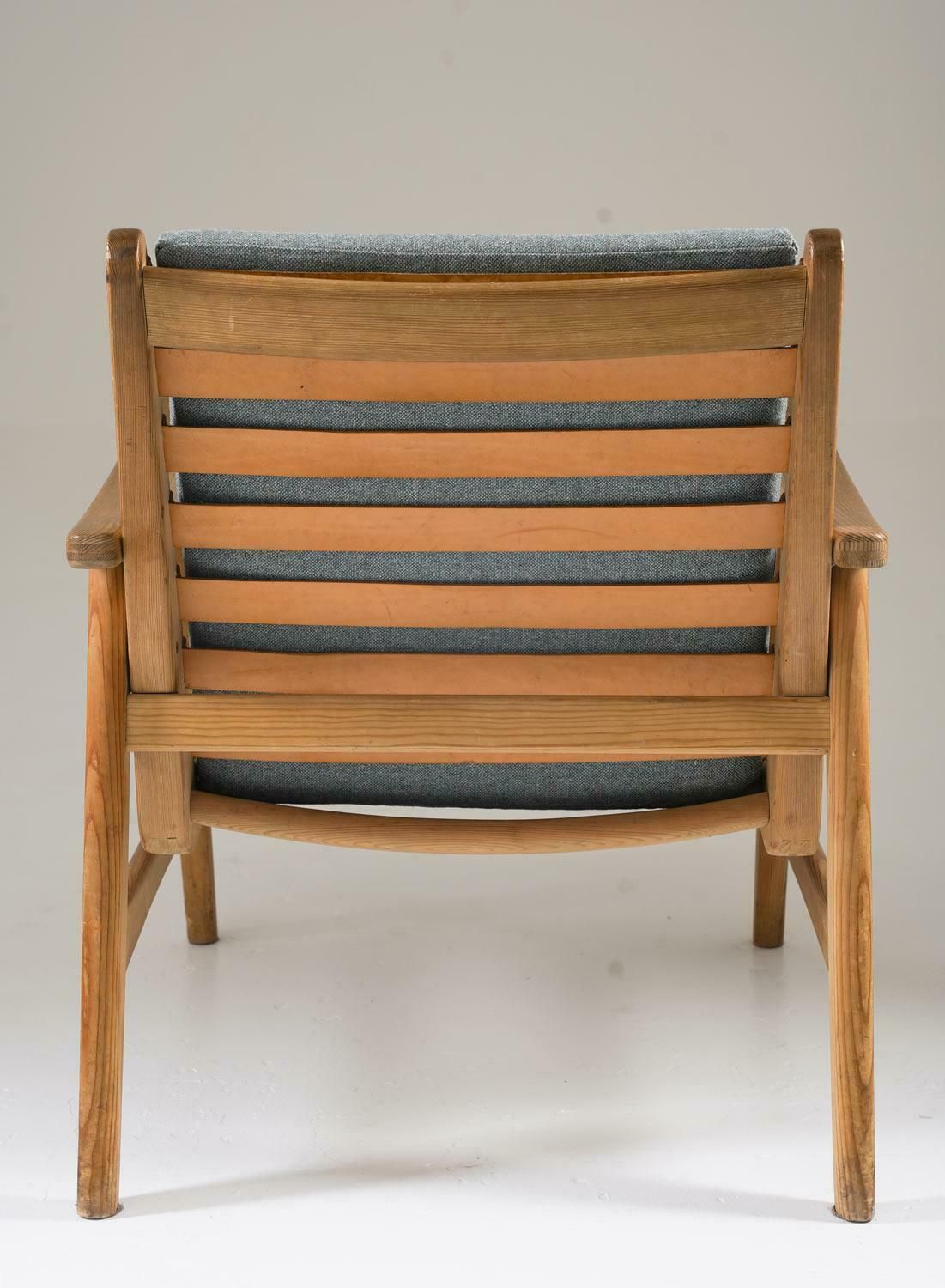 Scandinavian Midcentury "Biri" Lounge Chairs By Harry Moen And Torbjørn Afdal photo buy