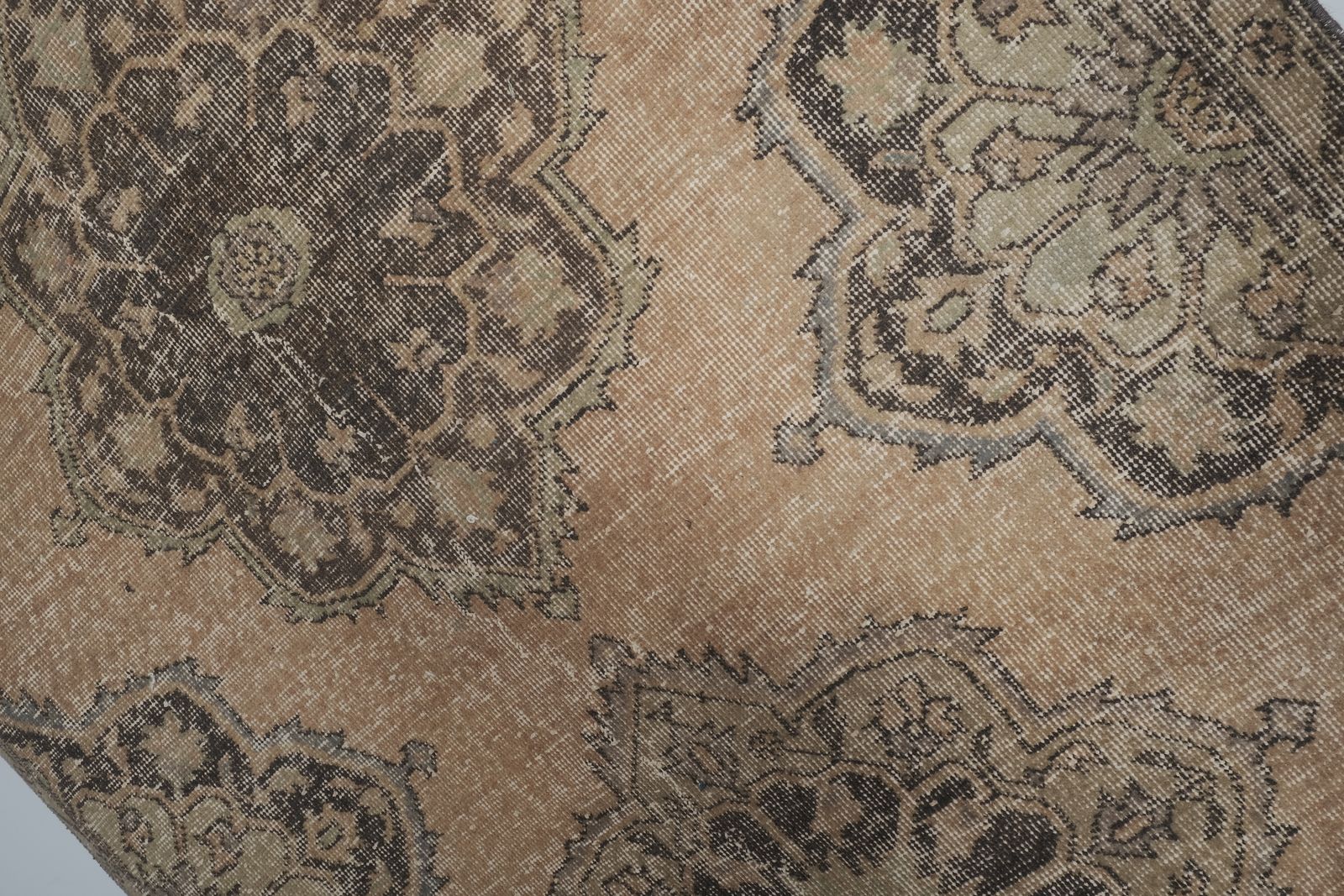 1960s Anatolian Turkish Hand Knotted Runner 3'7' X 12'5'' photo vinterior