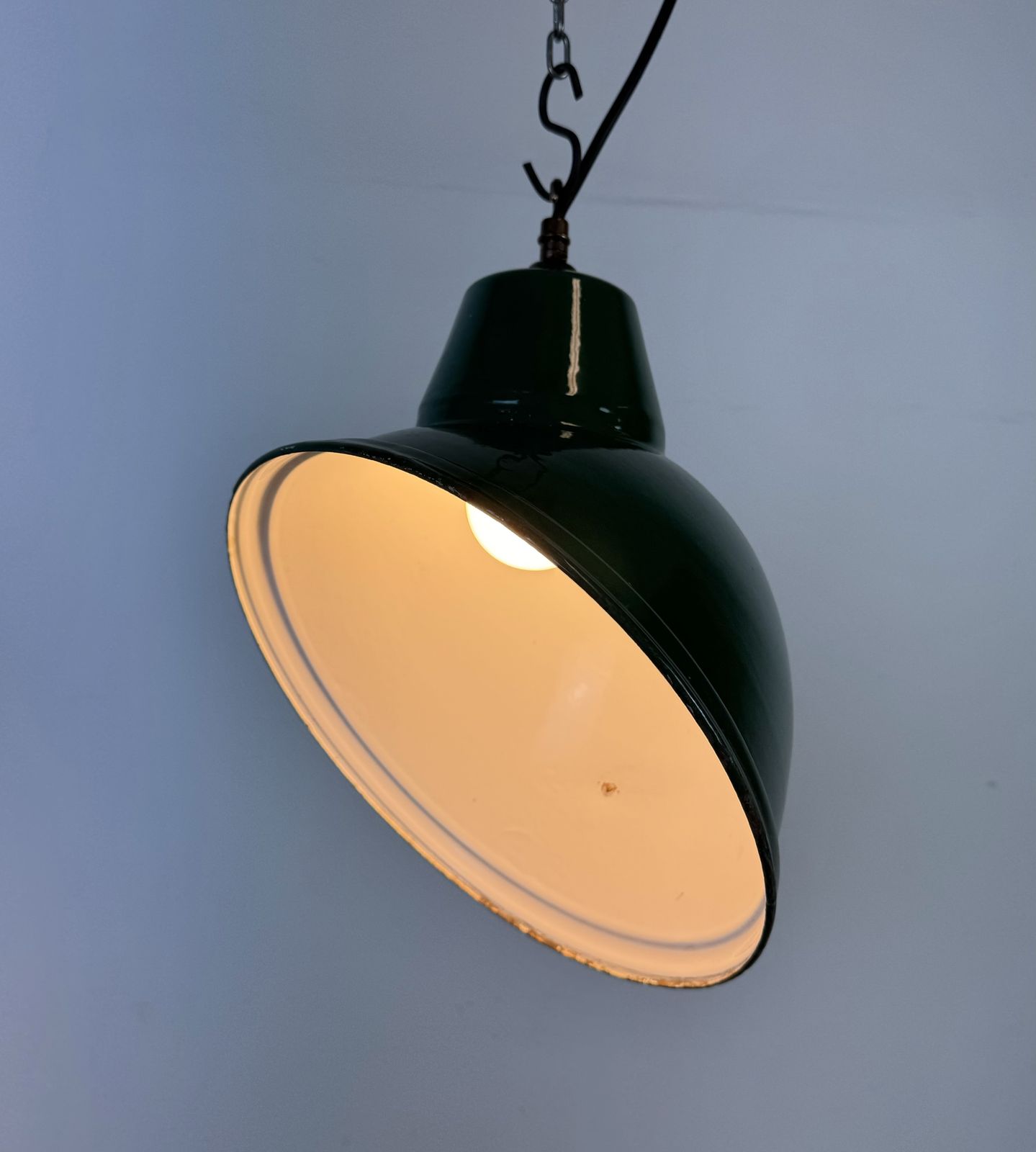 photo vinterior Industrial Green Enamel Factory Pendant Lamp, 1960s, 3x