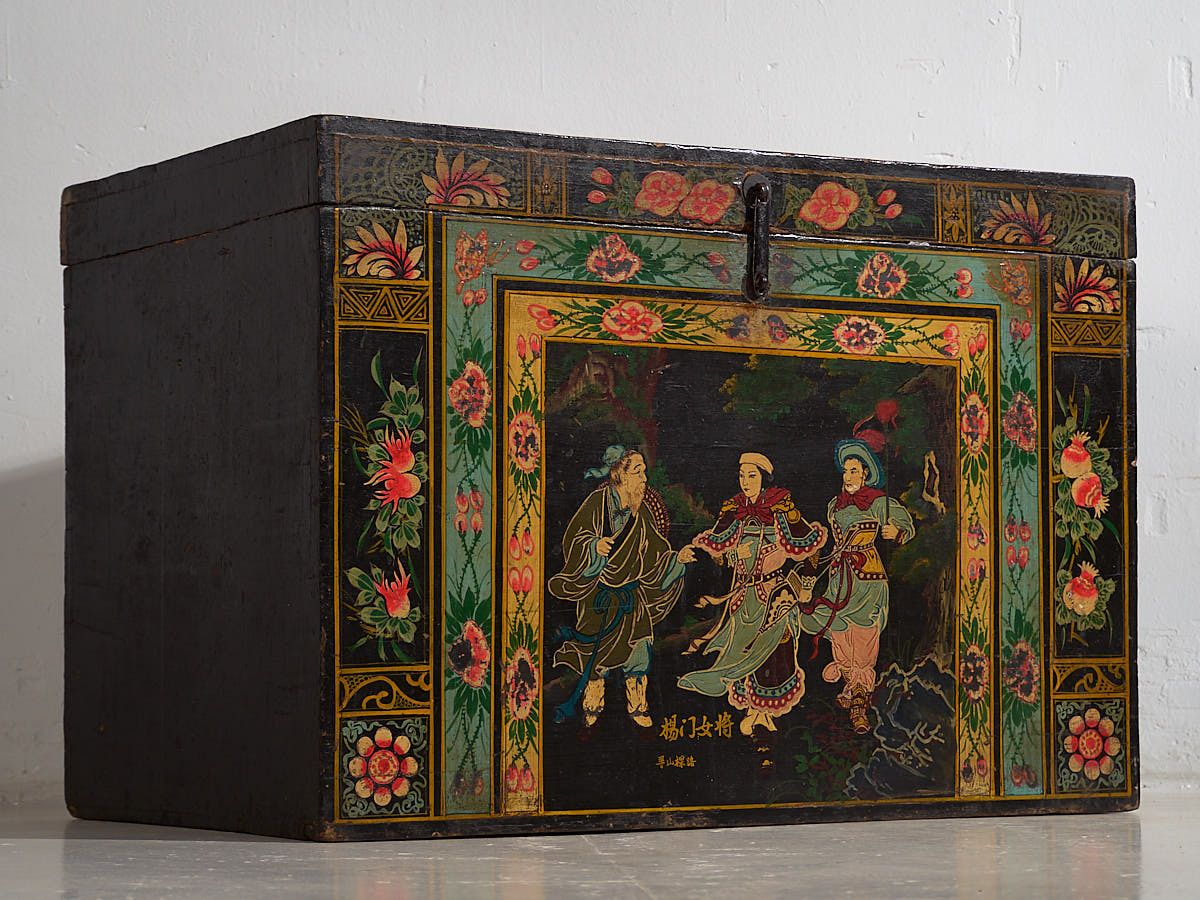 Antique Oriental Box With Painting Of Warrior Yang Mulan (C.1900) #9 photo for sale