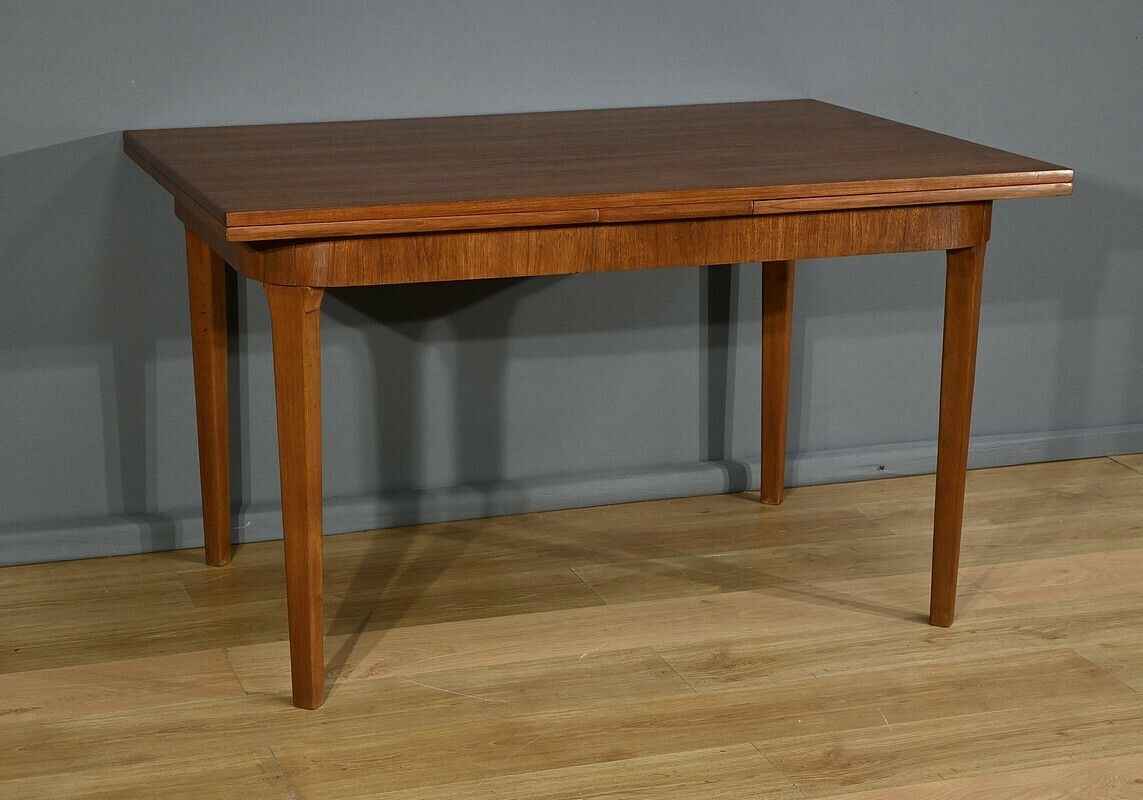 Scandinavian Extendable Teak Table – 1960 photo Furniture