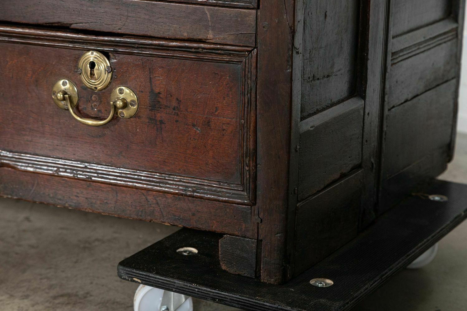 photo for sale Large 18thc English Vernacular Oak Dresser Base / Counter