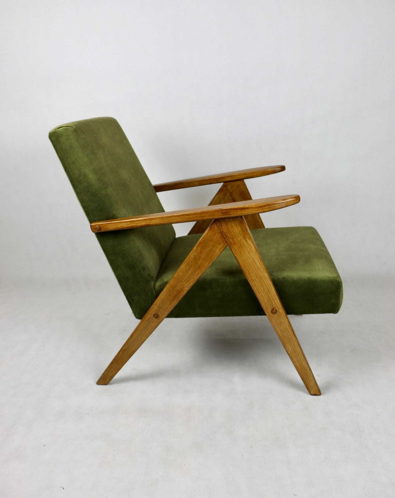 Armchair B 310 Var Olive Green Velvet photo Furniture