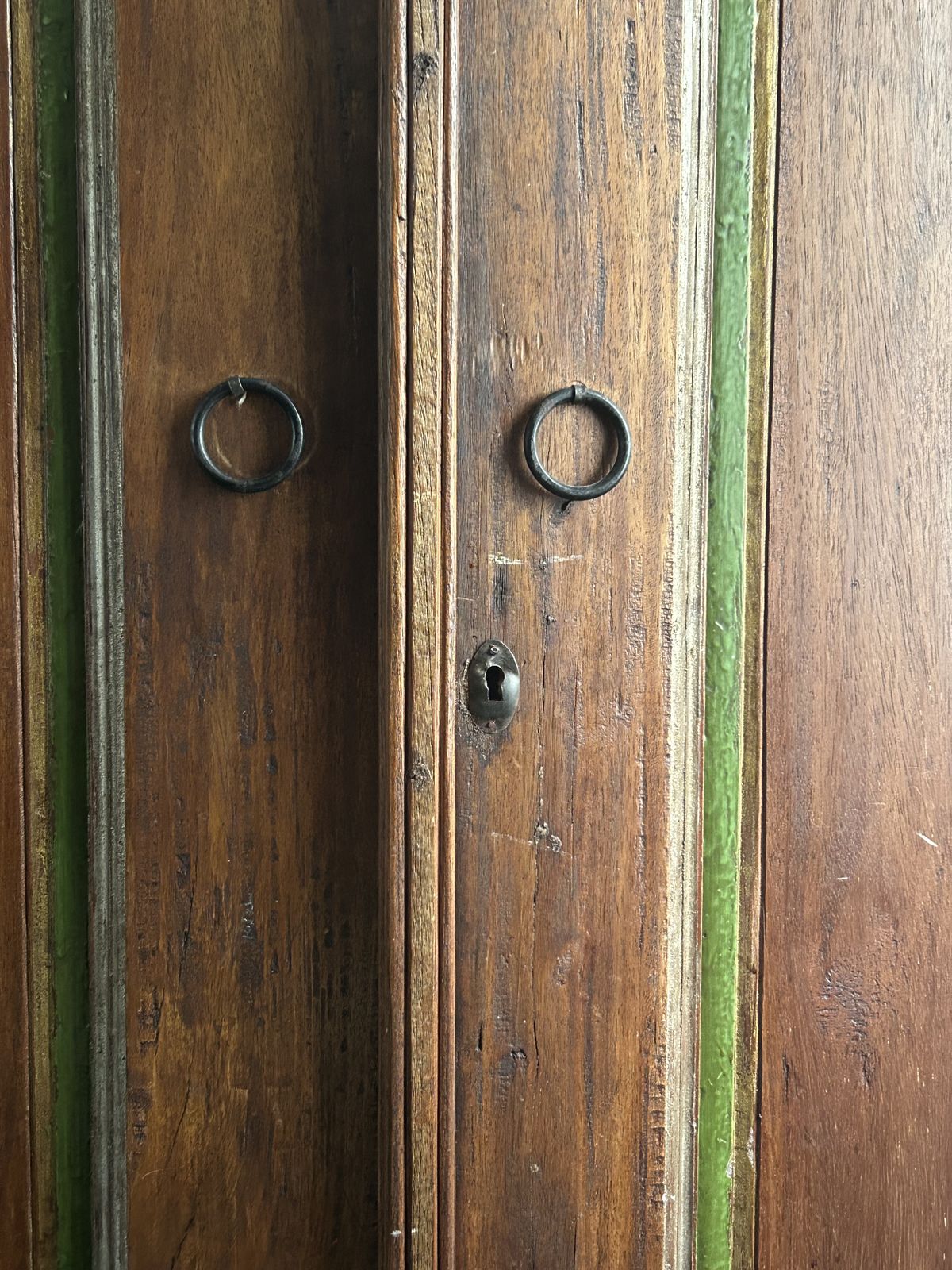 19th Century  Indian Colonial Teakwood Wardrobe photo vinterior