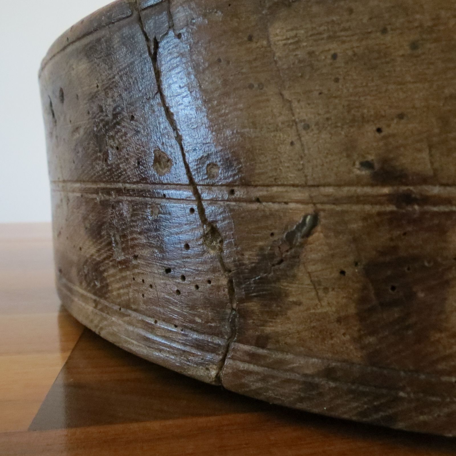 Antique 19th Century Large English Elm Wooden Straight Sided Dairy Wash Bowl photo 495.0