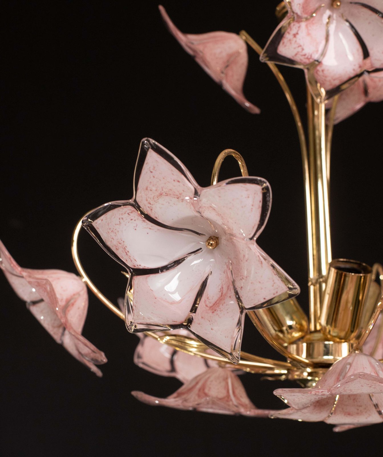Lighting Charming Murano Glass Chandelier Pink Flowers, 1970 photo