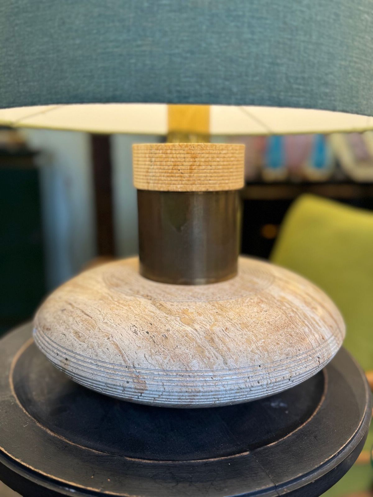 1750.0 A Large 1970s Elliptical Italian Travertine And Brass Lamp By Fratelli Mannelli photo