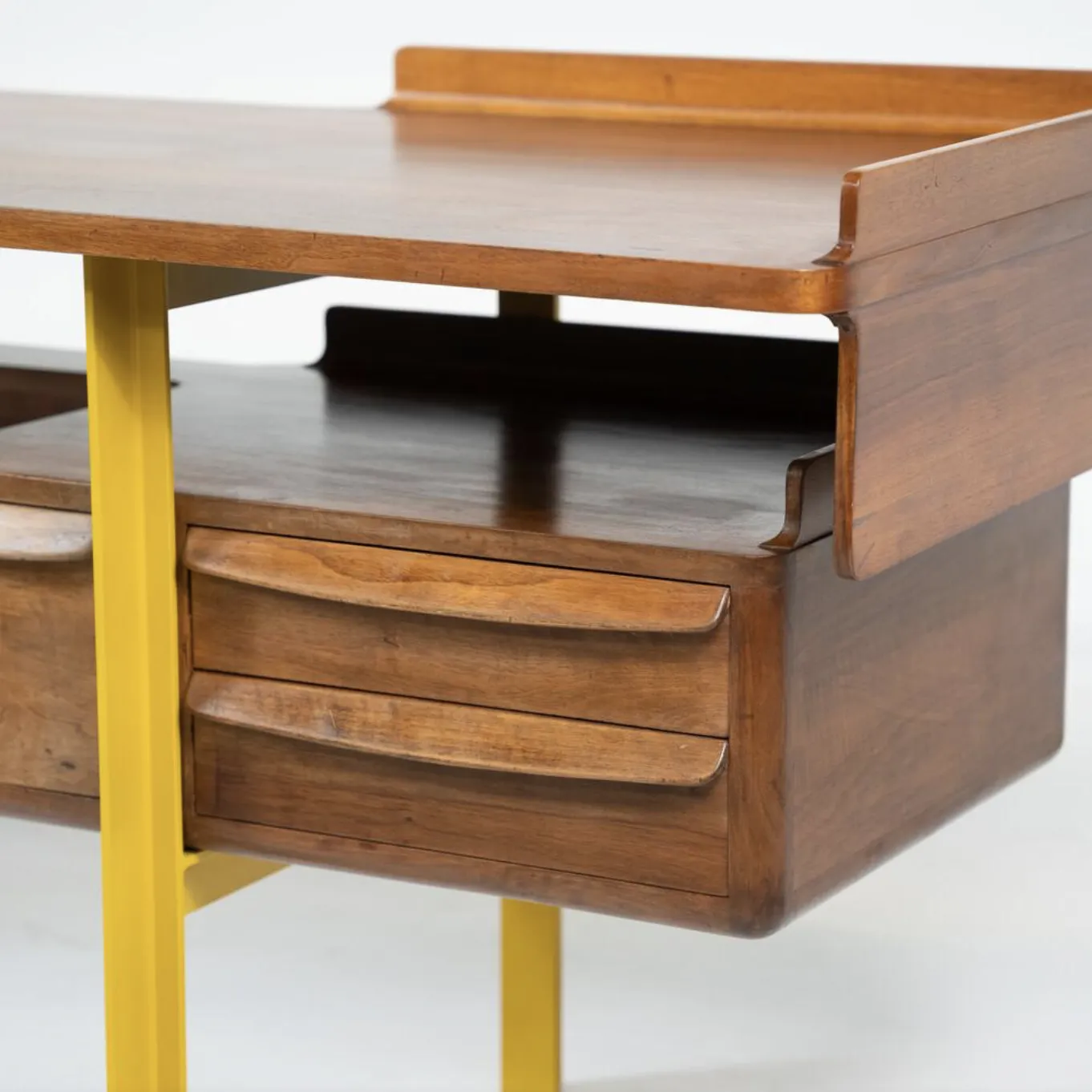Mid Century Modern Italian Wooden Desk In Walnut And Metal, Italy, 1960 photo 10980.0