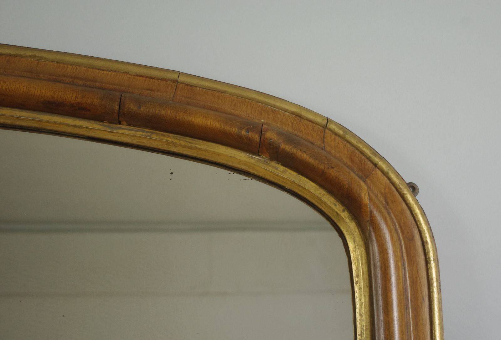Large Victorian Oak And Parcel Gilt Arch Top Overmantle Mirror photo vinterior