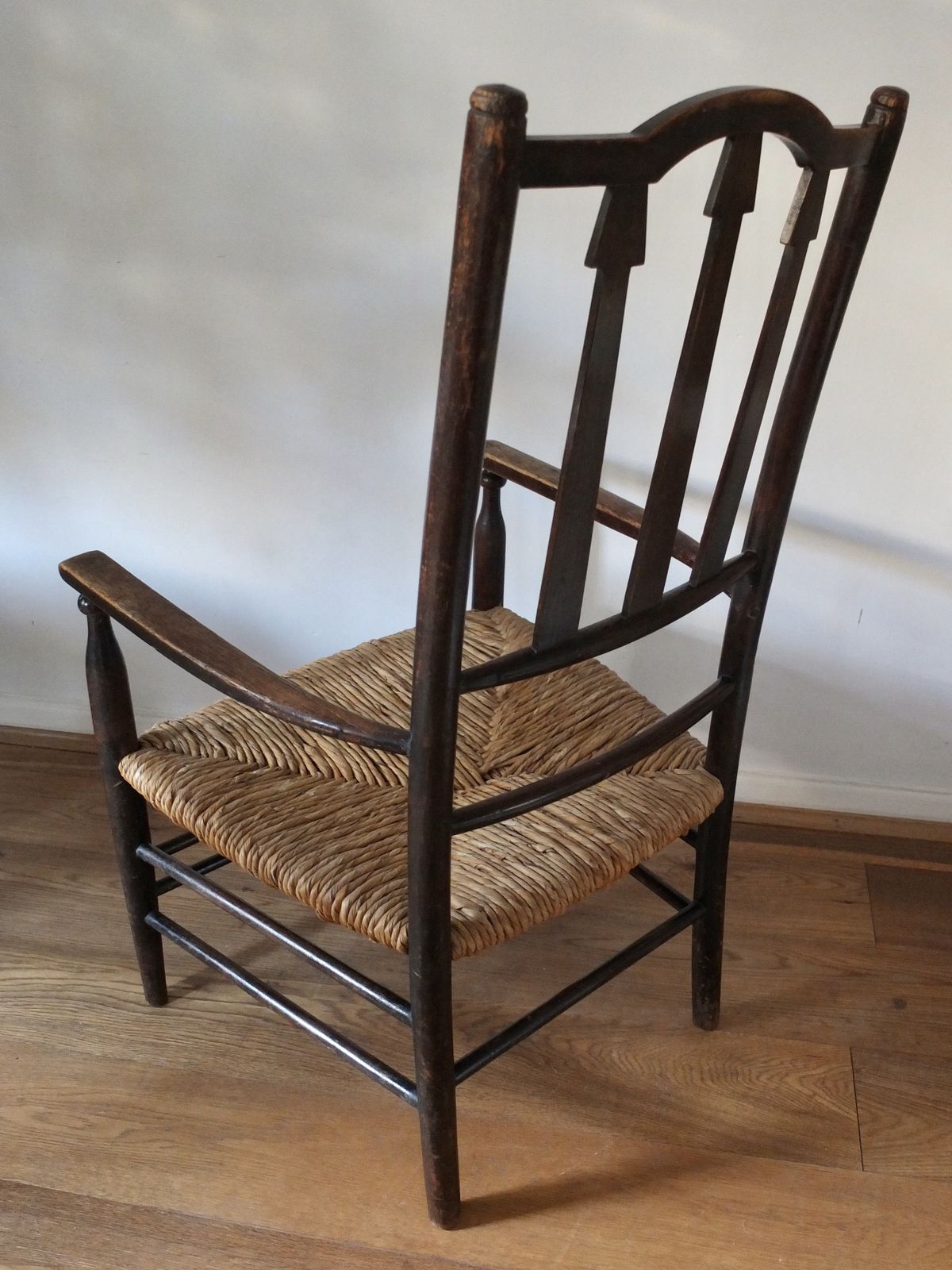 A Gorgeous Antique Arrow Back Wooden Childs Chair photo 155.0