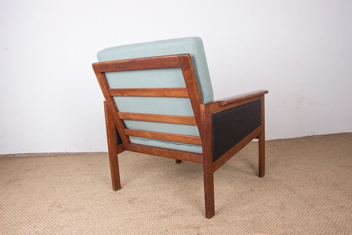 Paire de fauteuils danois en teck, tissu et cuir, modèle N°4 Capella, Illum Wikkelsø pour Niels Eilersen, 1960 photo vintage