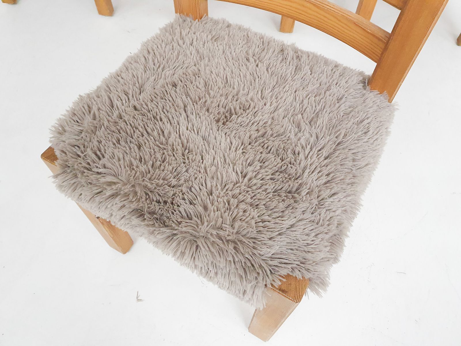 photo for sale Set Van 10 Grenenhouten Eetkamerstoelen In De Stijl Van Ate Van Apeldoorn, Nederland, Ca. Jaren 1970