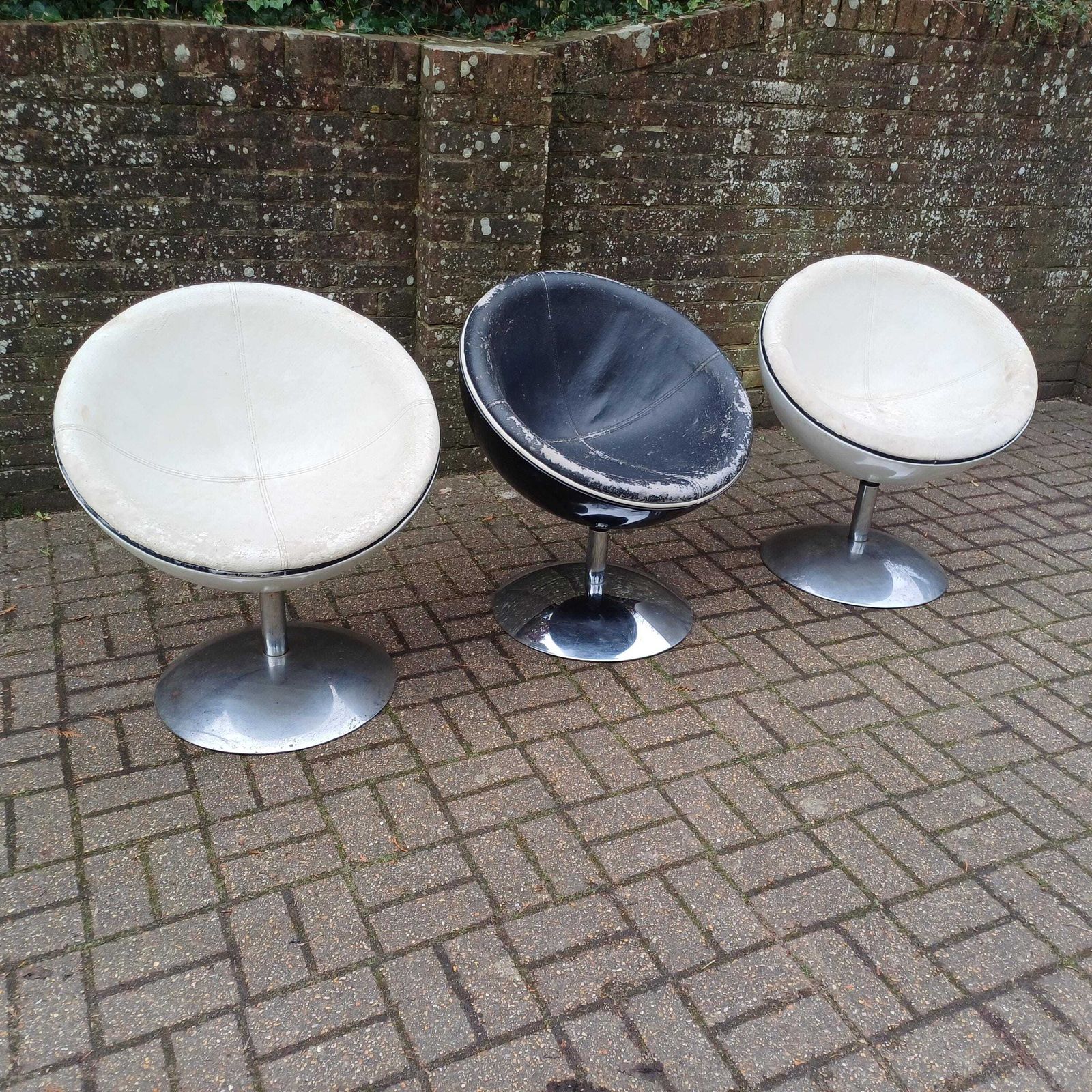 Set Of 3 1970s Style Globe Chairs Chrome And Fibre Glass Or Plastic Need Work