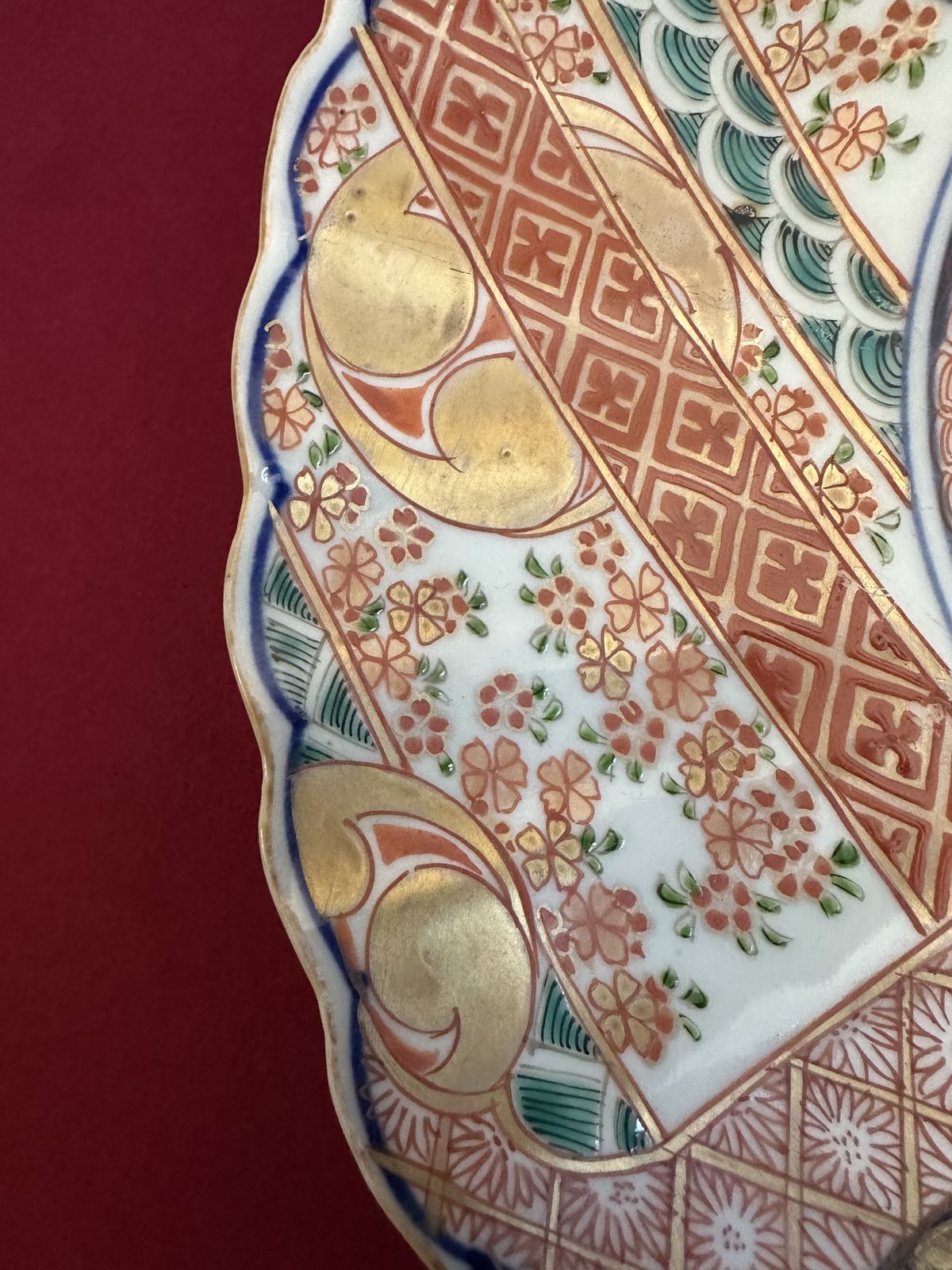 Superb Pair Of Imari Chargers photo vintage