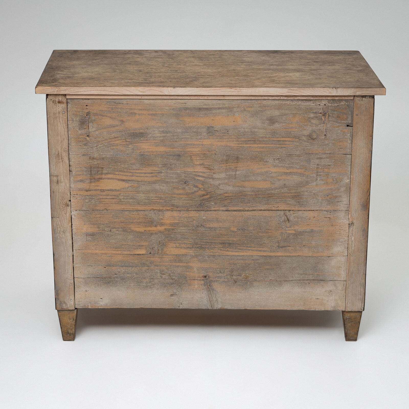 photo furniture Geschilderde Ladekast, Midden 19e Eeuw