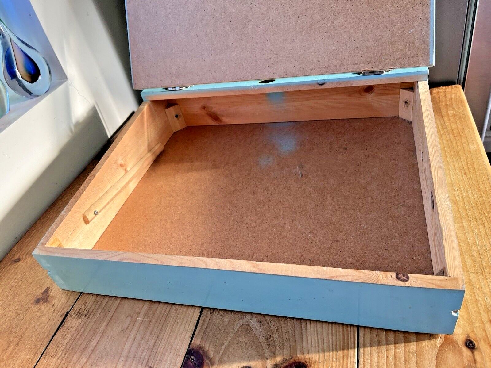 photo buy Mid Century 50's Wooden Reno Series Artist Storage Box Easel Writing Slope Paint