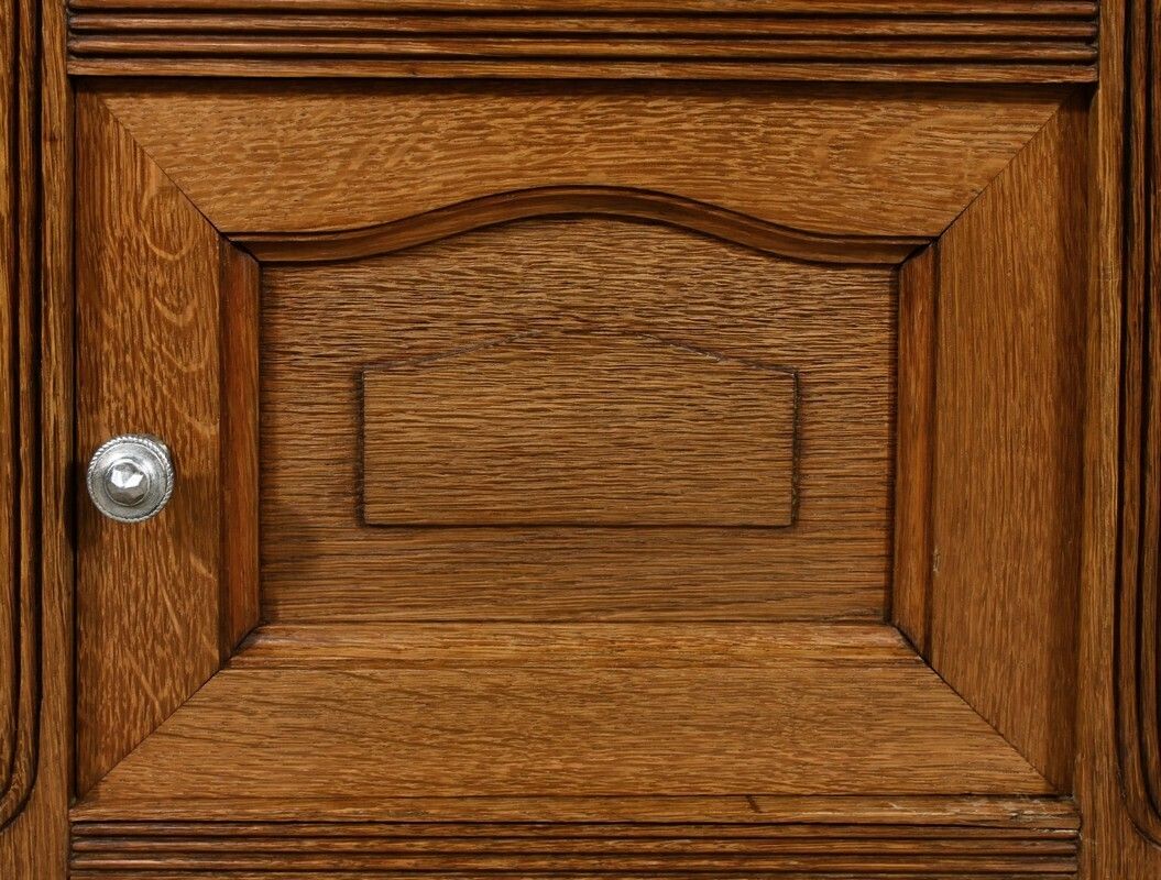 photo furniture Oak Coffee Table Or Bedside Table – 1930
