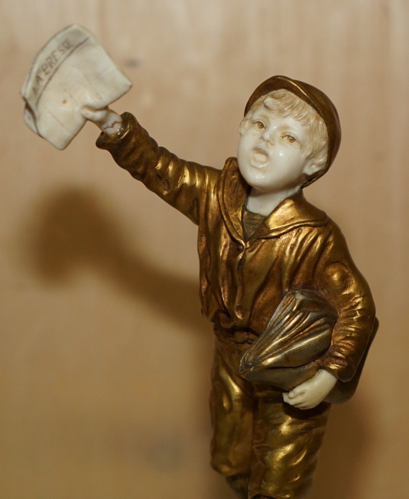19th Century Gold Gilt Bronze Demetre H Chiparus Signed Newspaper Boy Statue photo furniture