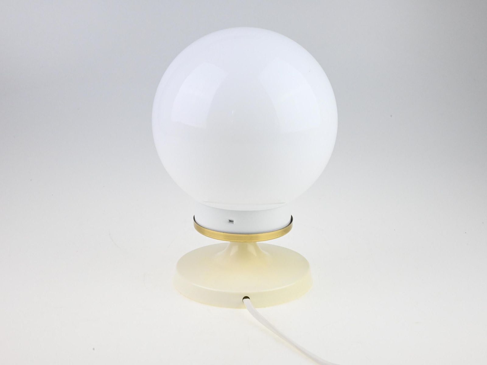 Vintage Glass Table Lamp, Globe Shade, White Table Lamp, Globe Lamp, Glass Globe Lamp, Desk Lamp, Mid Century Lamp, Vintage Light, Old Lamp photo buy