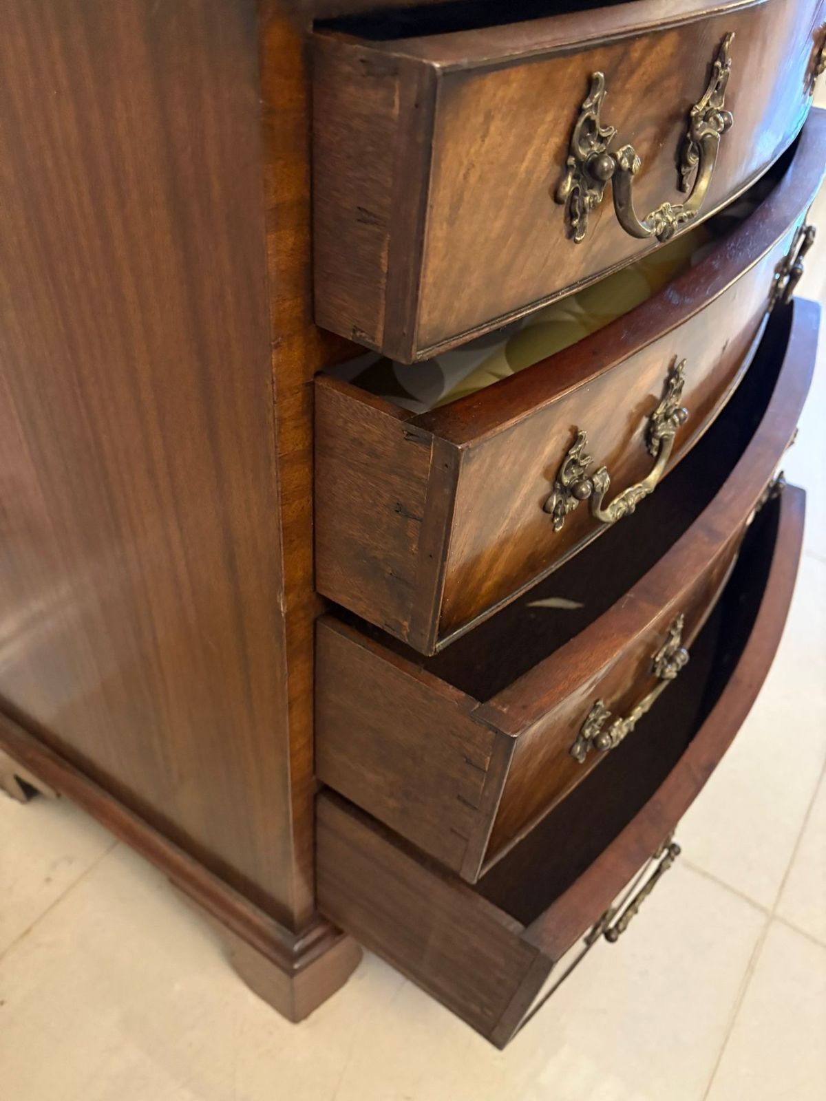Antique Early 20th Century Quality Figured Mahogany Bow Fronted Chest Of Four Drawers photo furniture