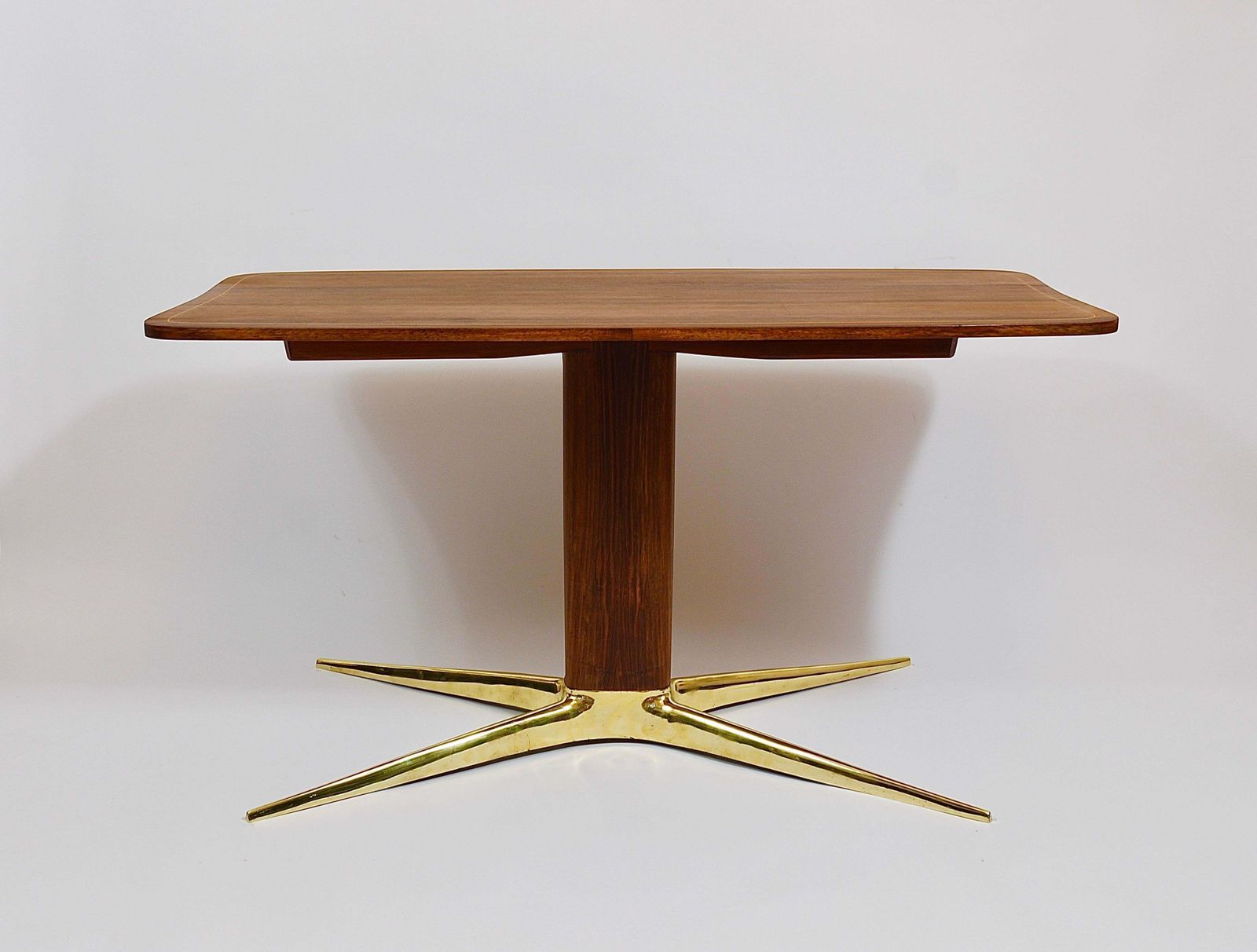 photo vintage Oswald Haerdtl X Hagenauer Vienna Brass & Walnut Coffee Table, Austria, 1950s