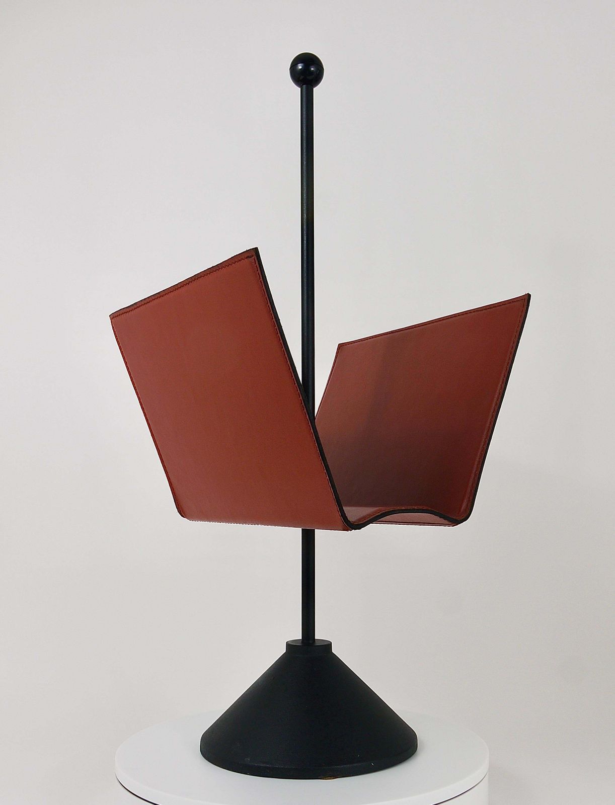 Porada Arredi Black Post Modern Leather Magazine Rack News Stand, Italy, 1980s photo for sale