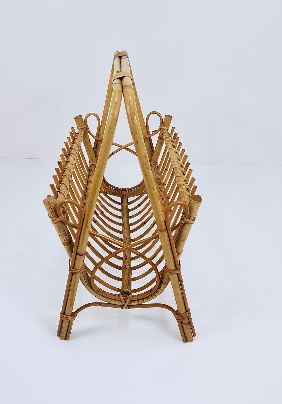 photo vinterior Franco Albini Style Rattan Bamboo Magazine Rack Newspaper Stand, France, 1950s