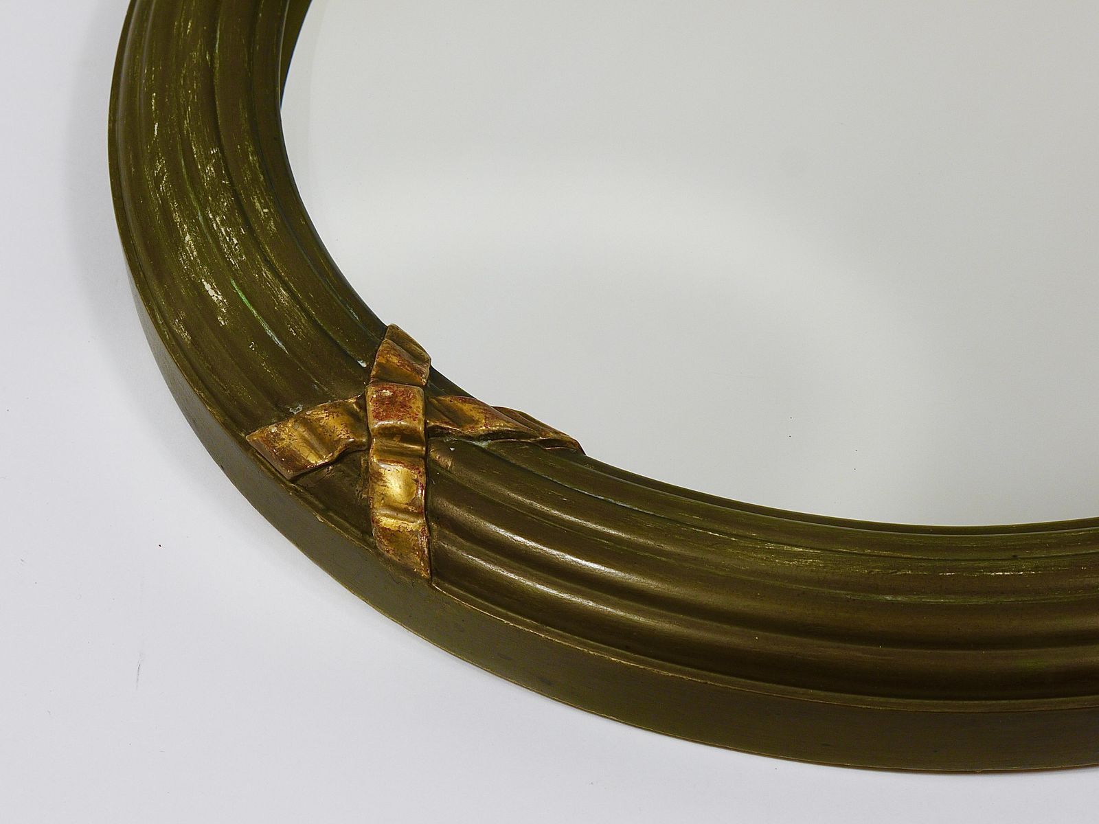 photo for sale Neoclassical Oval Gilt Wood Gustavian Style Faceted Wall Mirror, Italy, 1900s