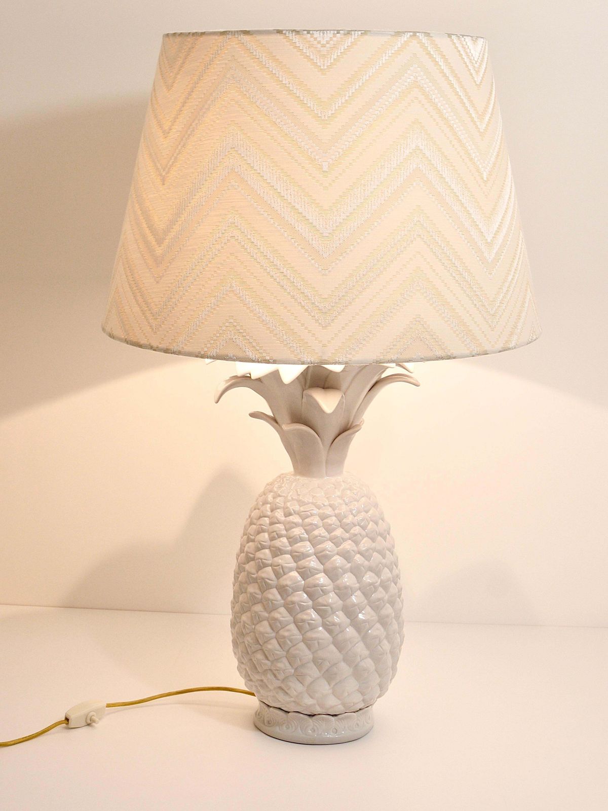 Tommaso Barbi Style White Pineapple Hollywood Regency Table Lamp, Italy, 1970s photo furniture