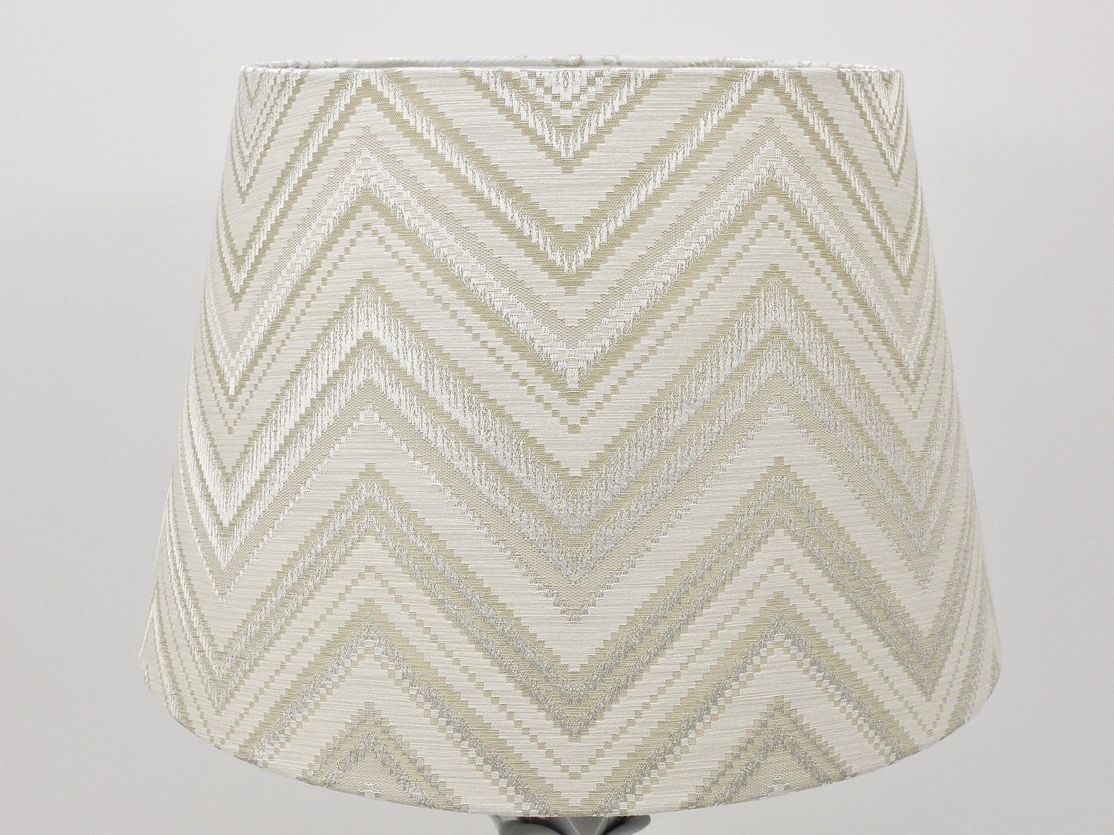 photo vintage Tommaso Barbi Style White Pineapple Hollywood Regency Table Lamp, Italy, 1970s