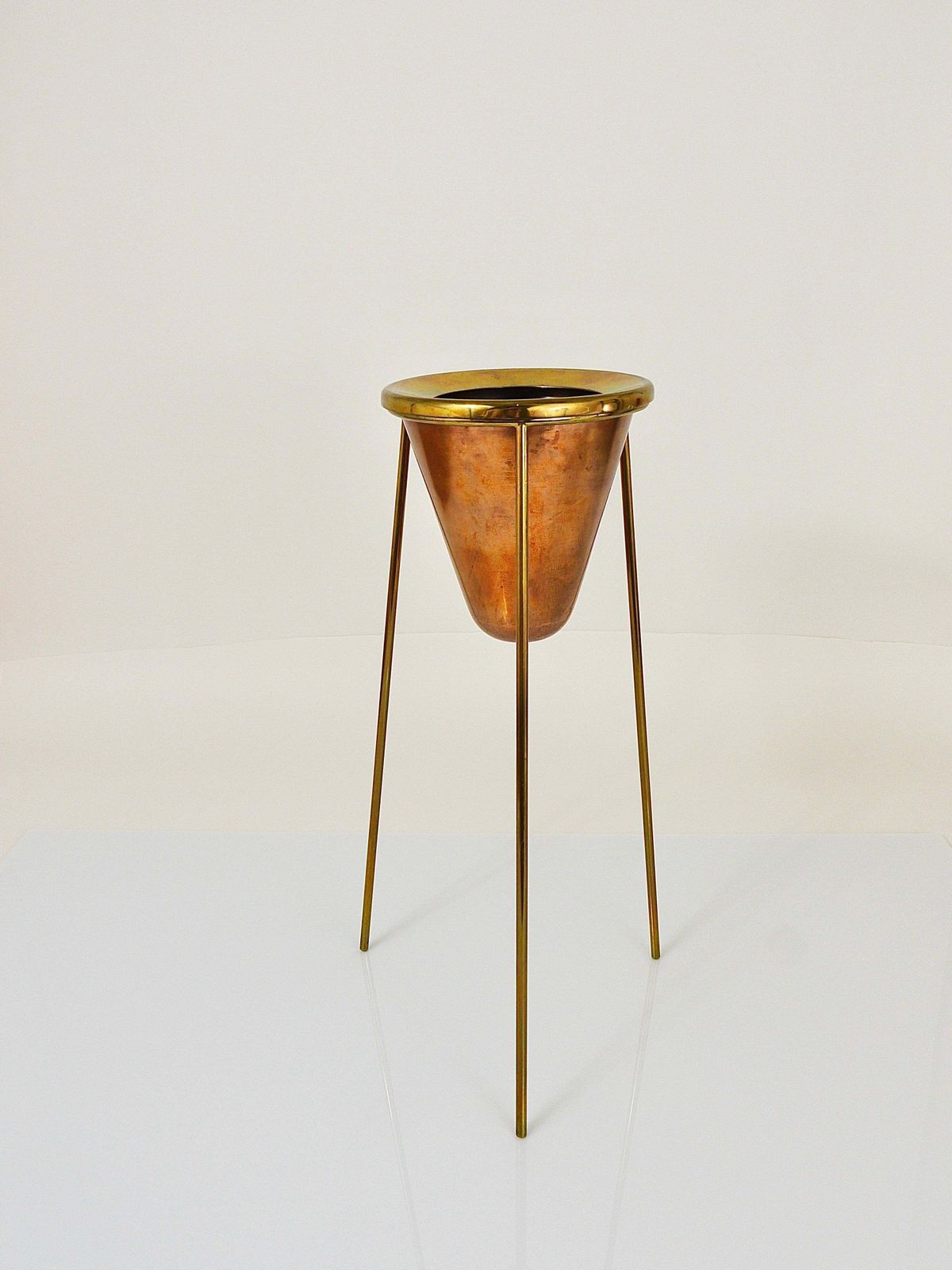 Rare Carl Aubock Copper & Brass Tripod Floor Ashtray, Austria, 1950s photo vinterior