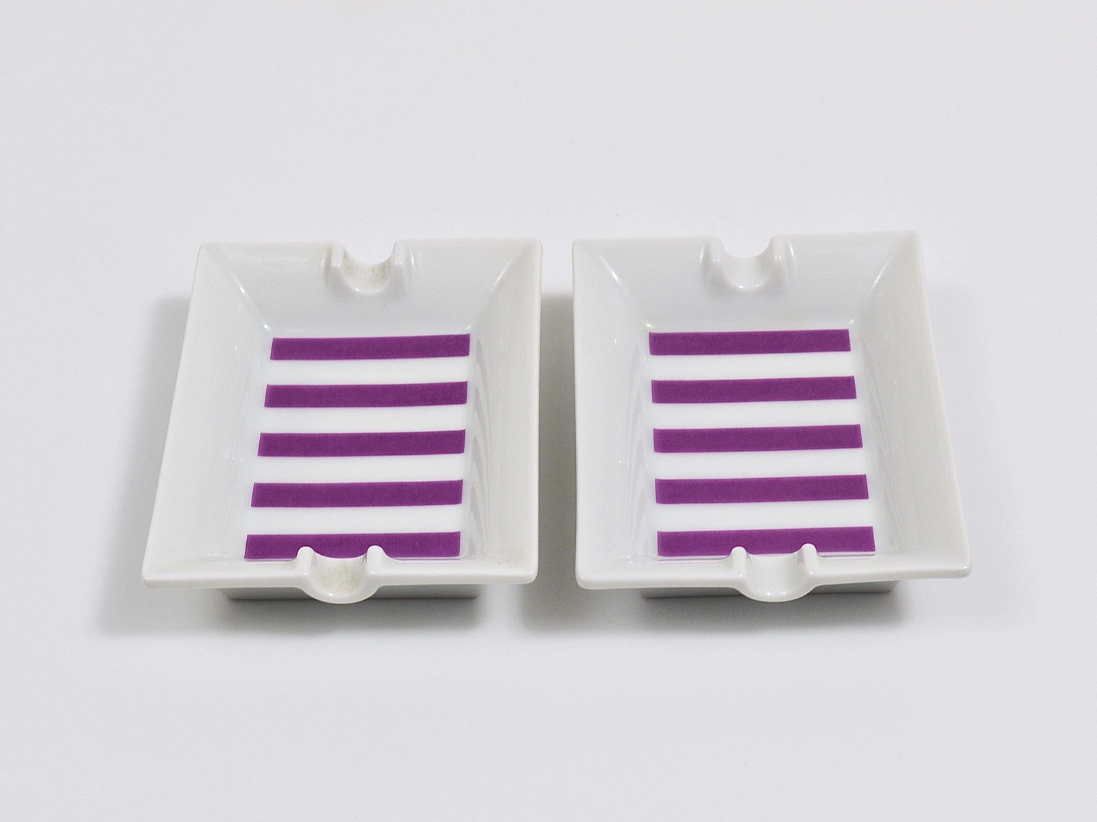 photo furniture Pair Augarten Vienna Purple Midcentury Fine Porcelaine Ashtrays, Austria, 1950s