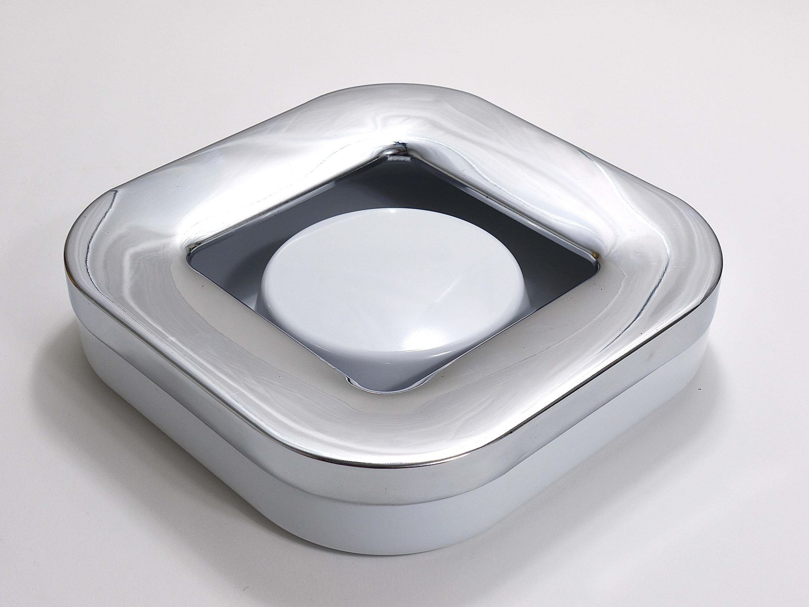 photo furniture Ico Parisi Square White Ashtray, Chrome & Melamine By Lamperti, Italy, 1970s