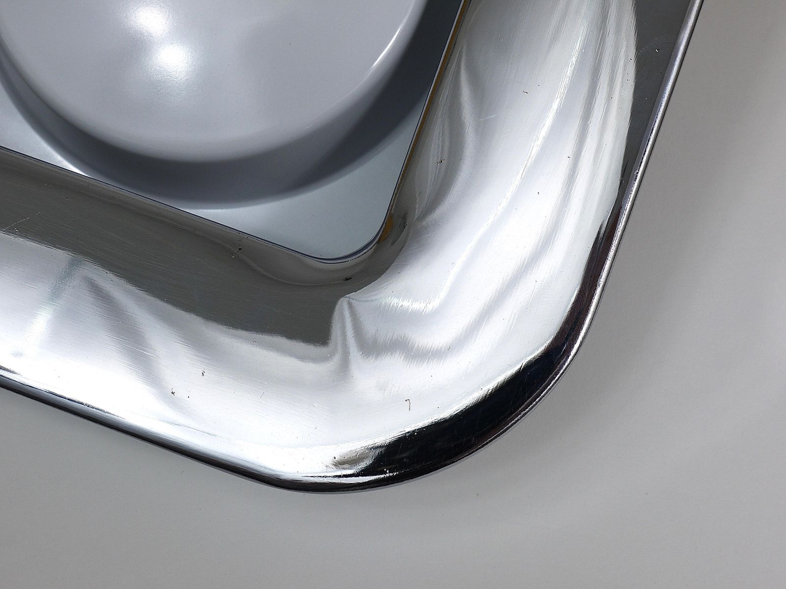 photo vintage Ico Parisi Square White Ashtray, Chrome & Melamine By Lamperti, Italy, 1970s