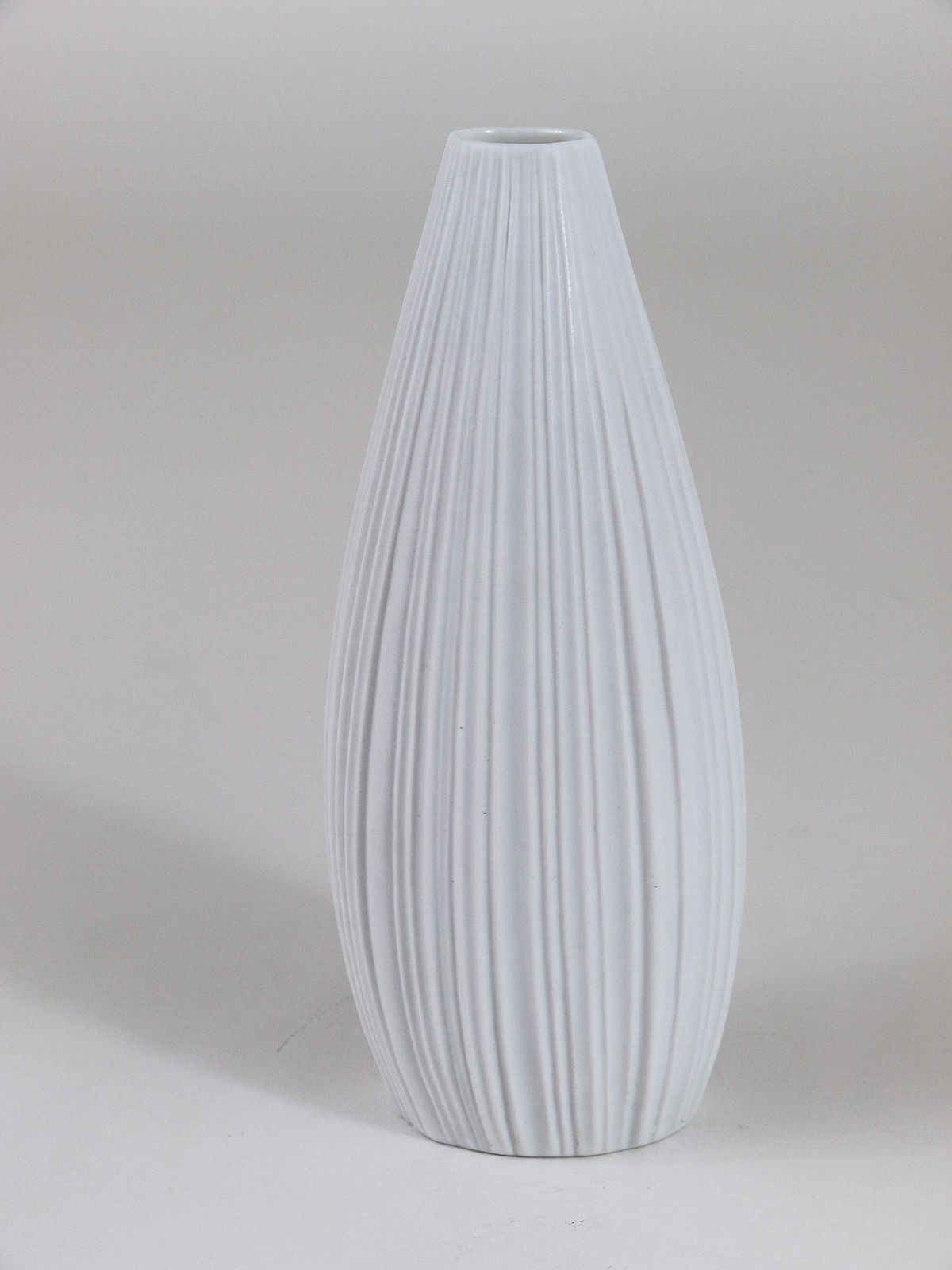 Rosenthal White Relief Striped Porcelain Vase By Martin Freyer, Germany, 1960s photo vinterior