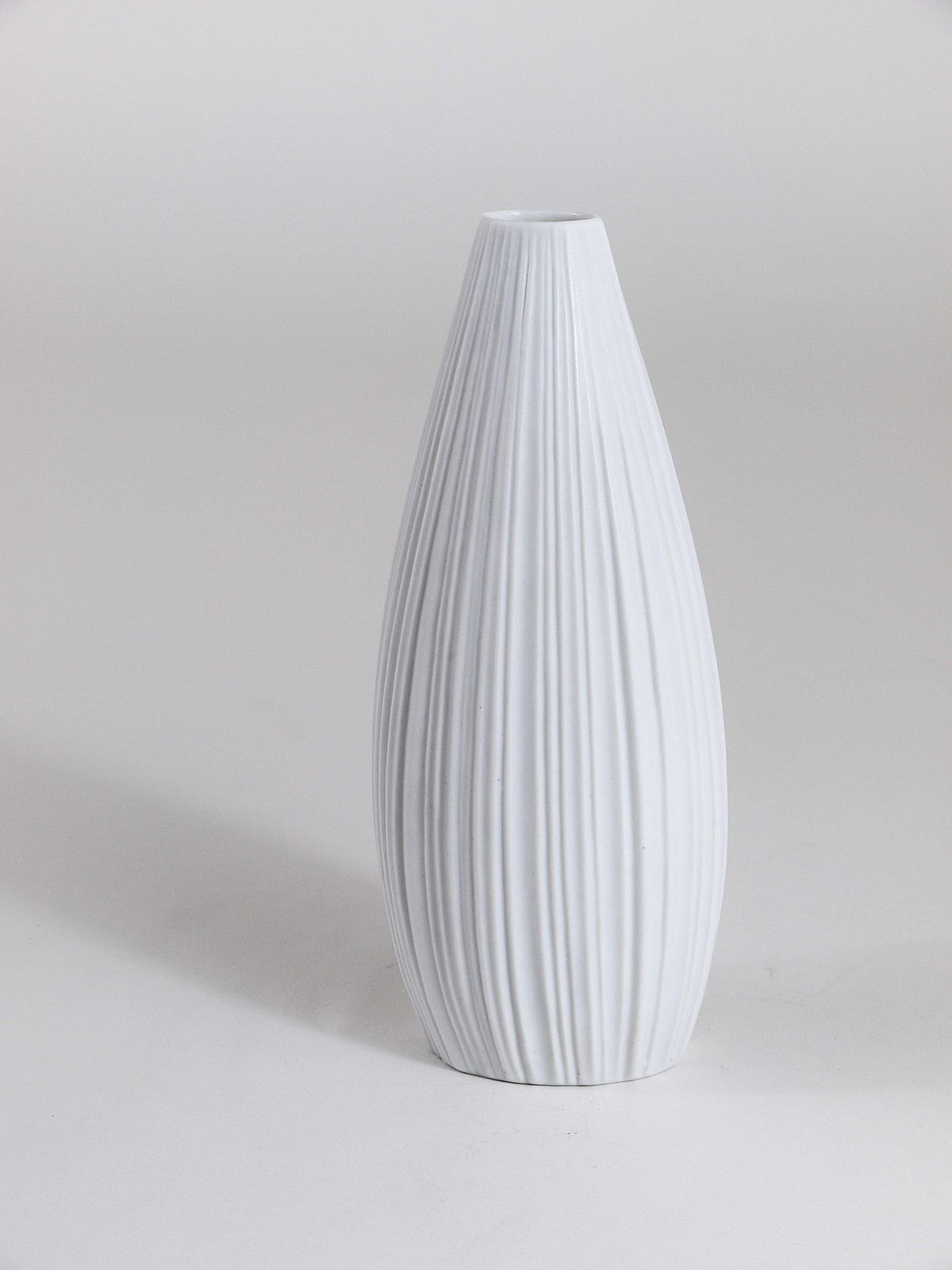 Rosenthal White Relief Striped Porcelain Vase By Martin Freyer, Germany, 1960s photo vintage