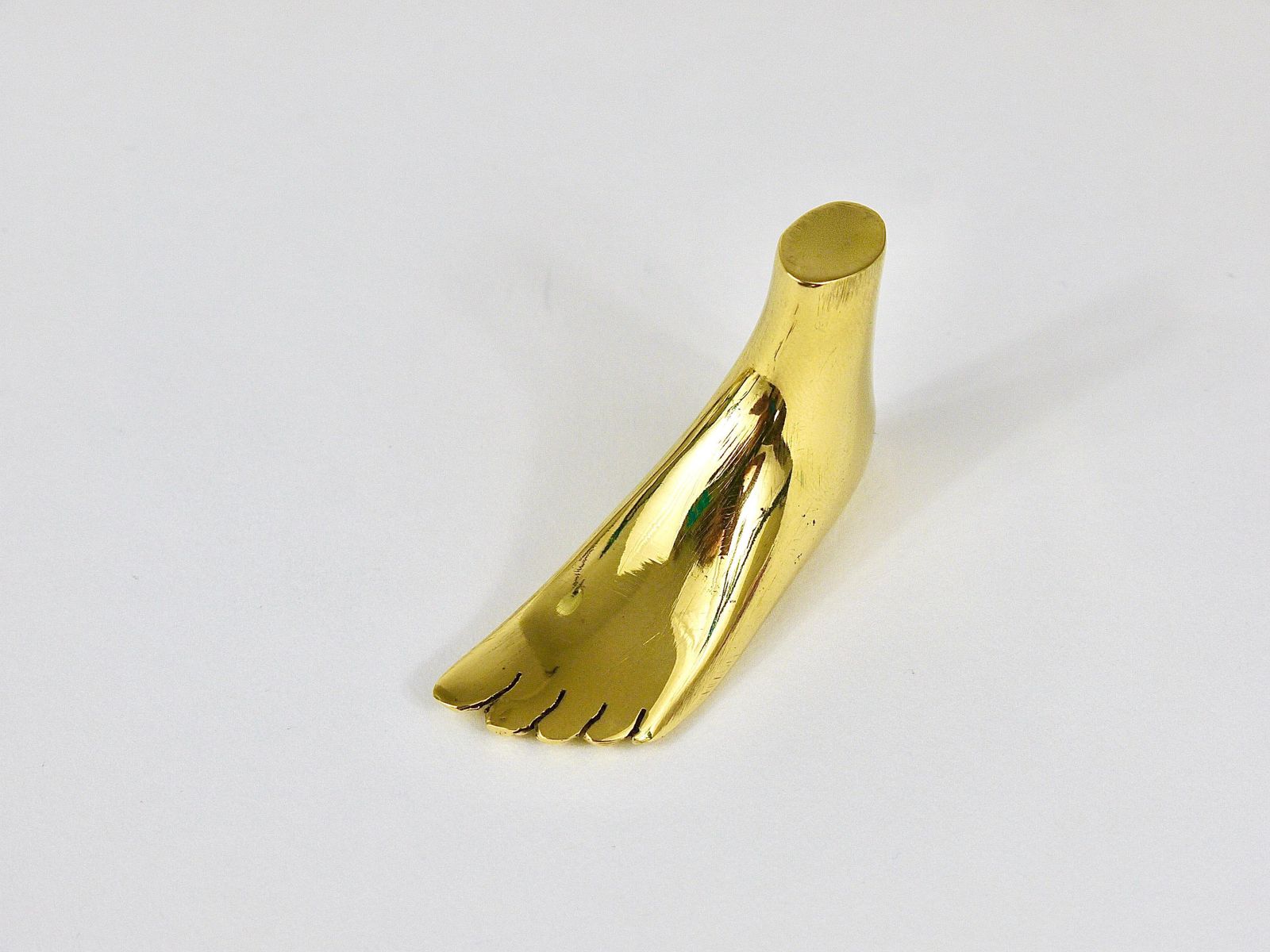 Signed Carl Auböck Midcentury Brass Foot Paperweight Handmade Sculpture photo vinterior