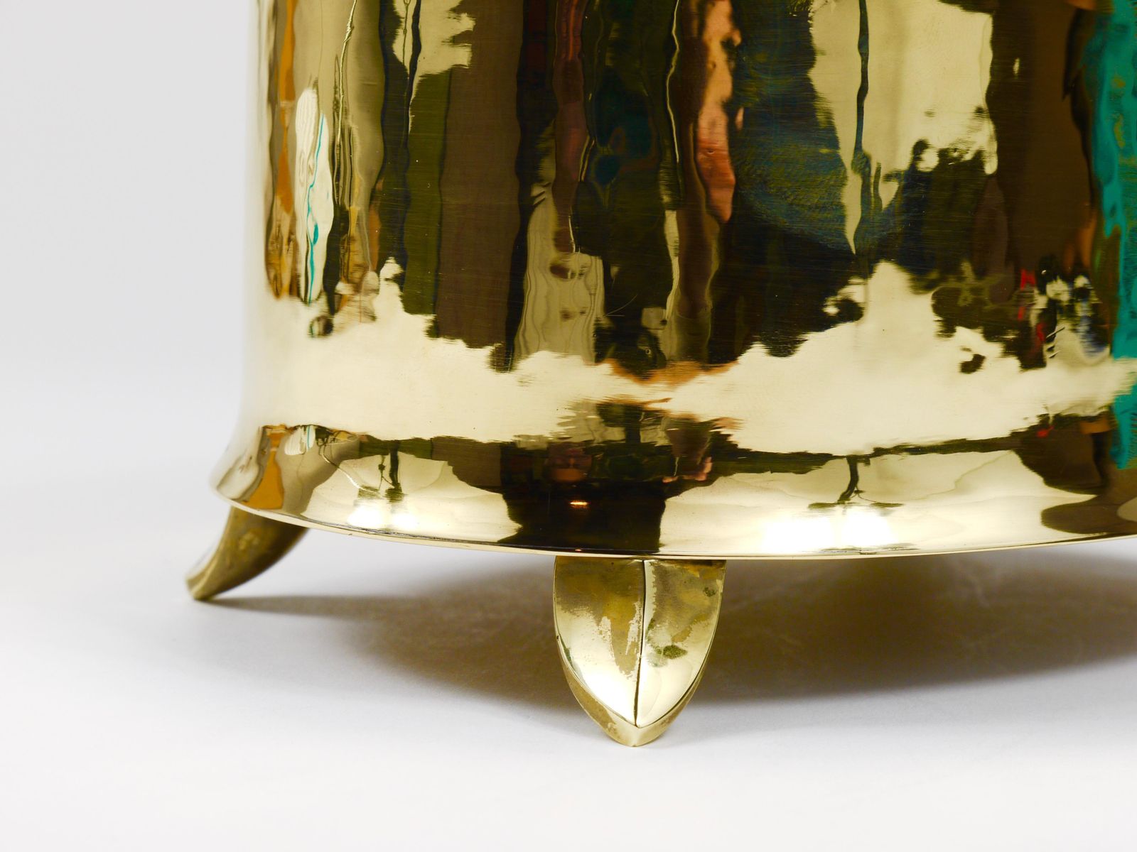 photo furniture Otto Prutscher Art Nouveau Brass Box Bowl With Lid, Melzer & Neuhardt, 1920s