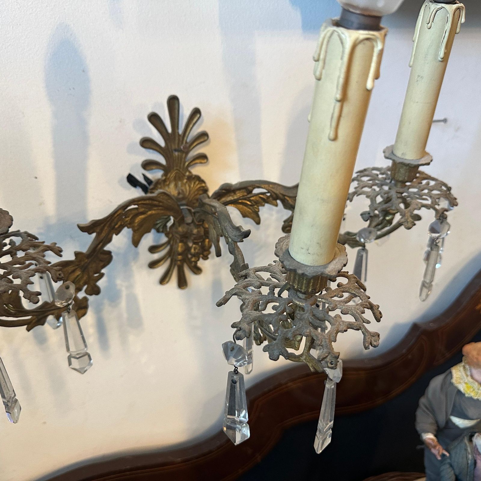 photo vinterior A Pair Of Art Nouveau Gilded Iron And Cristal Sicilian Wall Sconces