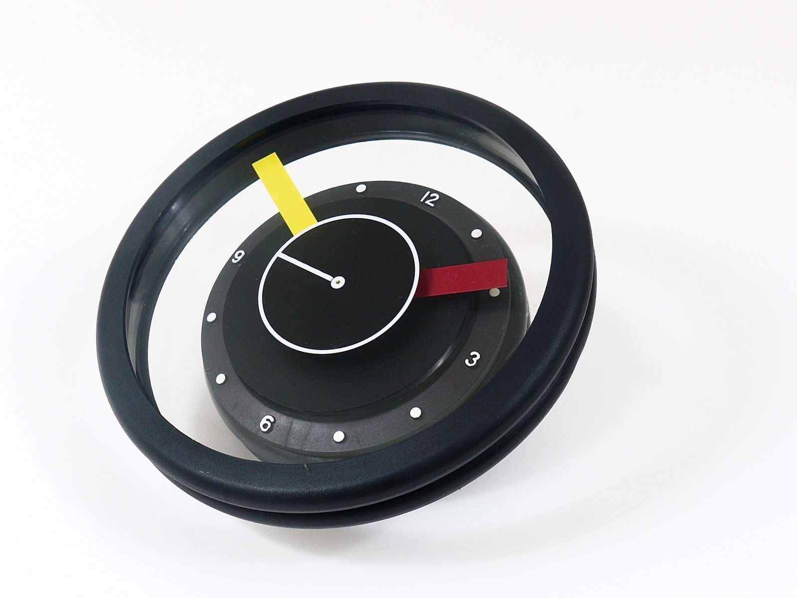Postmodern Round Pop Art Desk Or Table Clock, Memphis Milano Style, Italy, 1990s photo vinterior