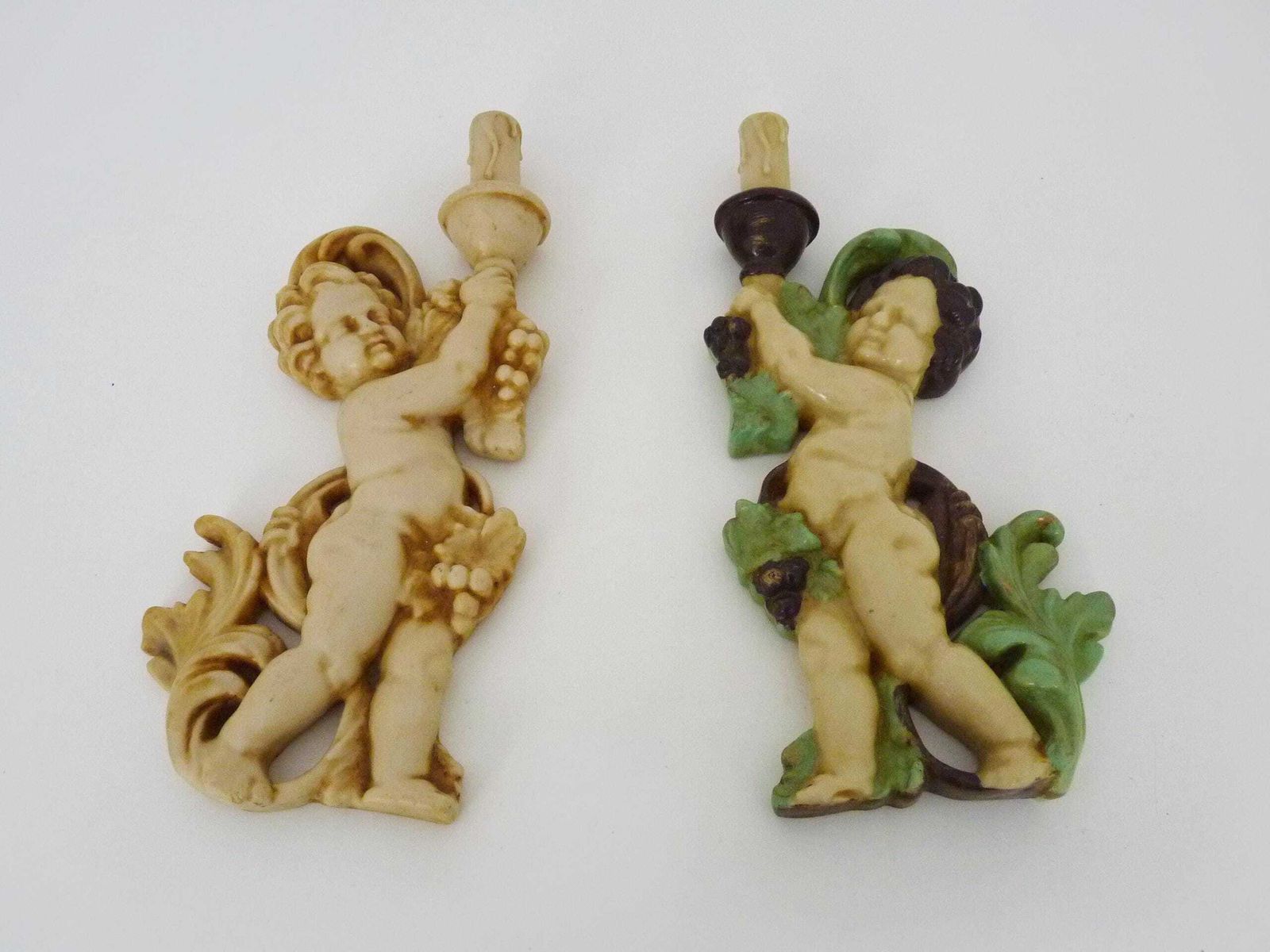 Pair Of Resin Cherub Wall Lights From The 60s And 70s photo 184.0